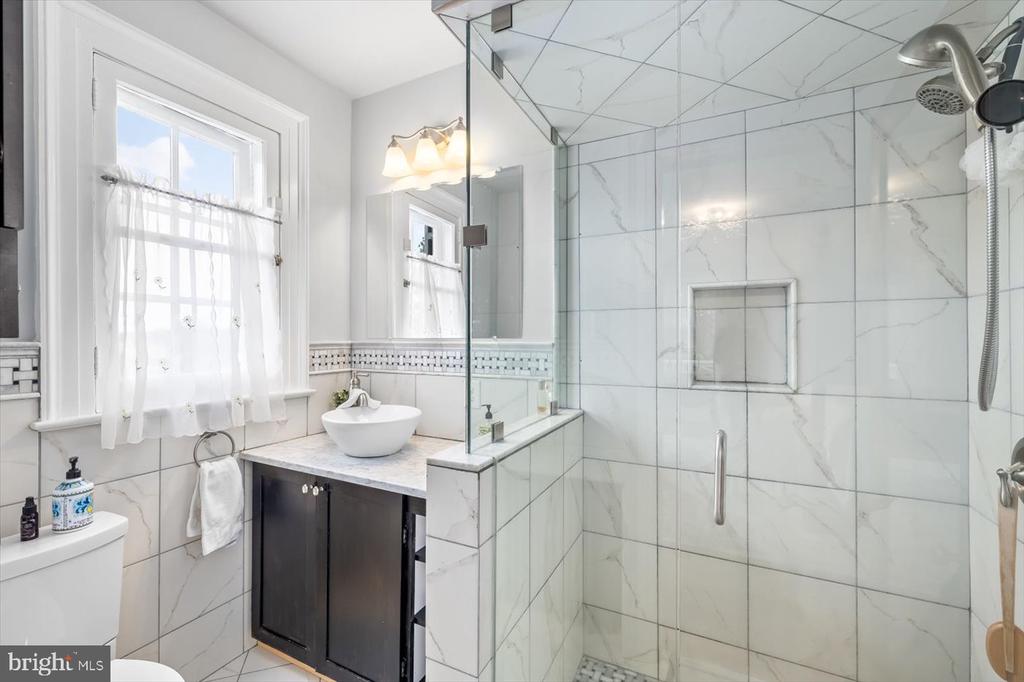 23494 VILLAGE RD, UNIONVILLE, Virginia 22567, 6 Bedrooms Bedrooms, ,4 BathroomsBathrooms,Residential,Lynn Haven Manor,23494 VILLAGE RD,VAOR2013488 MLS # VAOR2013488