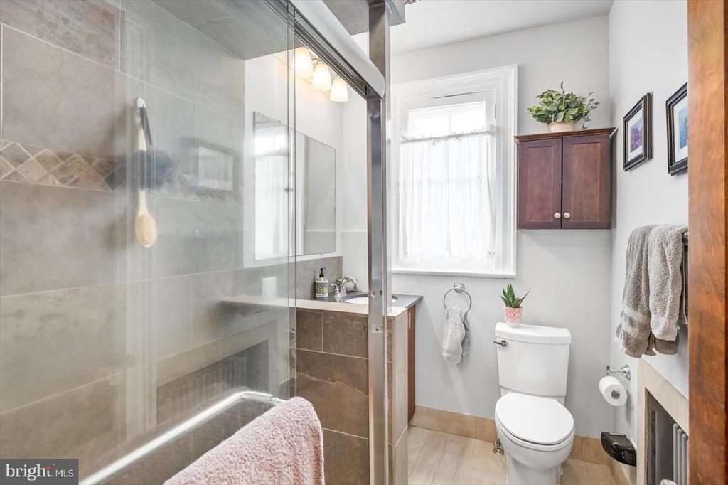 23494 VILLAGE RD, UNIONVILLE, Virginia 22567, 6 Bedrooms Bedrooms, ,4 BathroomsBathrooms,Residential,Lynn Haven Manor,23494 VILLAGE RD,VAOR2013488 MLS # VAOR2013488