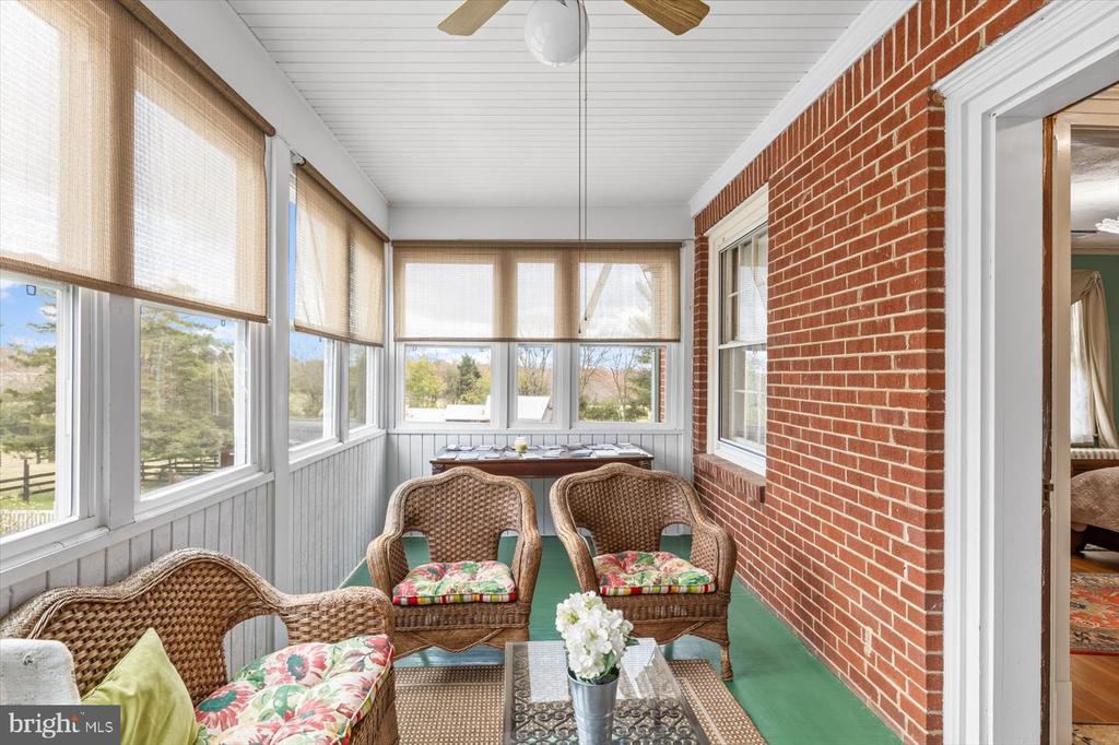 23494 VILLAGE RD, UNIONVILLE, Virginia 22567, 6 Bedrooms Bedrooms, ,4 BathroomsBathrooms,Residential,Lynn Haven Manor,23494 VILLAGE RD,VAOR2013488 MLS # VAOR2013488