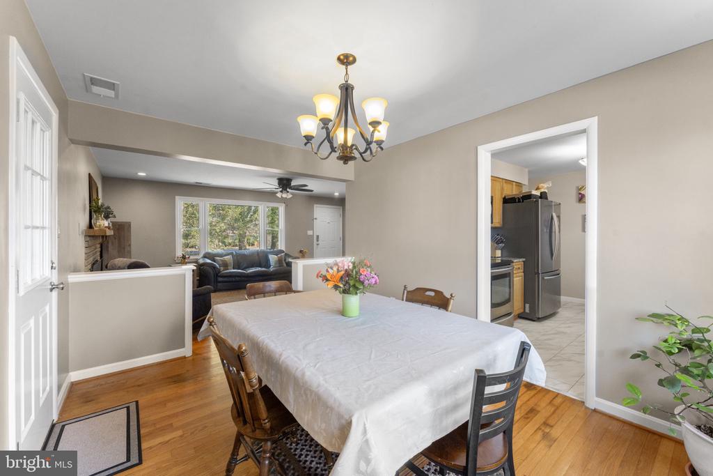 6744 RILEY RD, WARRENTON, Virginia, 5 Bedrooms Bedrooms, ,3 BathroomsBathrooms,Residential,6744 RILEY RD,VAFQ2020764 MLS # VAFQ2020764