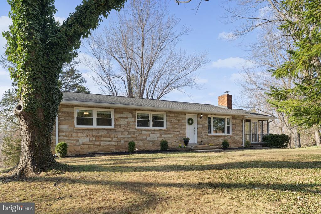 6744 RILEY RD, WARRENTON, Virginia, 5 Bedrooms Bedrooms, ,3 BathroomsBathrooms,Residential,6744 RILEY RD,VAFQ2020764 MLS # VAFQ2020764