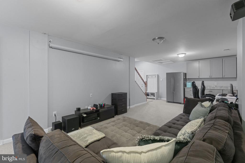 6744 RILEY RD, WARRENTON, Virginia, 5 Bedrooms Bedrooms, ,3 BathroomsBathrooms,Residential,6744 RILEY RD,VAFQ2020764 MLS # VAFQ2020764