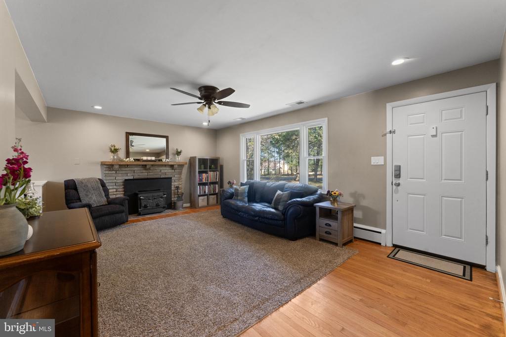 6744 RILEY RD, WARRENTON, Virginia, 5 Bedrooms Bedrooms, ,3 BathroomsBathrooms,Residential,6744 RILEY RD,VAFQ2020764 MLS # VAFQ2020764