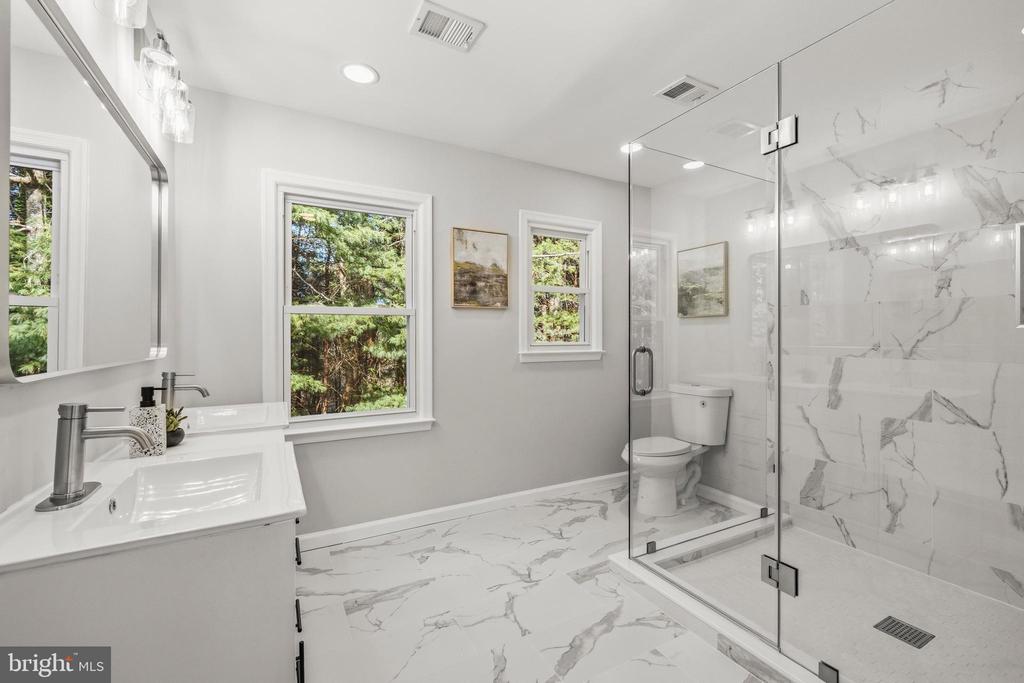 5623 WILSHIRE CT, WARRENTON, Virginia, 4 Bedrooms Bedrooms, ,3 BathroomsBathrooms,Residential,5623 WILSHIRE CT,VAFQ2020858 MLS # VAFQ2020858