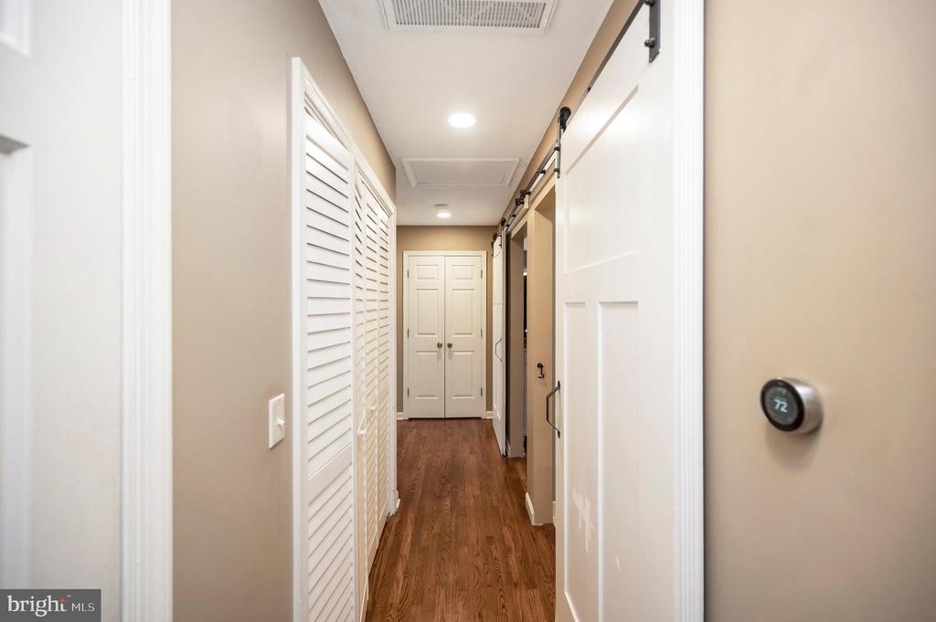 3201 LAKEVIEW PKWY, LOCUST GROVE, Virginia 22508, 3 Bedrooms Bedrooms, ,2 BathroomsBathrooms,Residential,LAKE OF THE WOODS ASSOCIATION,3201 LAKEVIEW PKWY,VAOR2013254 MLS # VAOR2013254