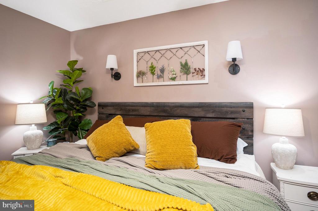 3201 LAKEVIEW PKWY, LOCUST GROVE, Virginia 22508, 3 Bedrooms Bedrooms, ,2 BathroomsBathrooms,Residential,LAKE OF THE WOODS ASSOCIATION,3201 LAKEVIEW PKWY,VAOR2013254 MLS # VAOR2013254