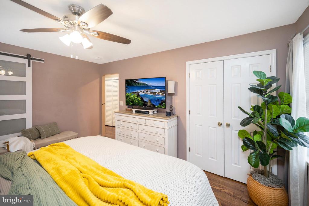 3201 LAKEVIEW PKWY, LOCUST GROVE, Virginia 22508, 3 Bedrooms Bedrooms, ,2 BathroomsBathrooms,Residential,LAKE OF THE WOODS ASSOCIATION,3201 LAKEVIEW PKWY,VAOR2013254 MLS # VAOR2013254