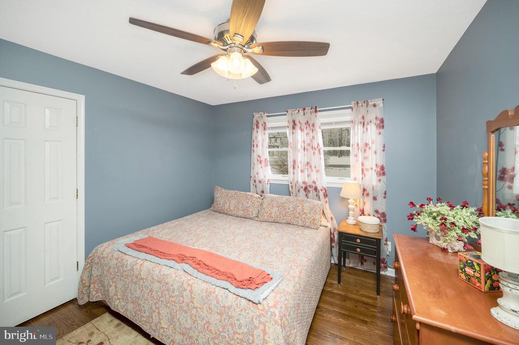 3201 LAKEVIEW PKWY, LOCUST GROVE, Virginia 22508, 3 Bedrooms Bedrooms, ,2 BathroomsBathrooms,Residential,LAKE OF THE WOODS ASSOCIATION,3201 LAKEVIEW PKWY,VAOR2013254 MLS # VAOR2013254