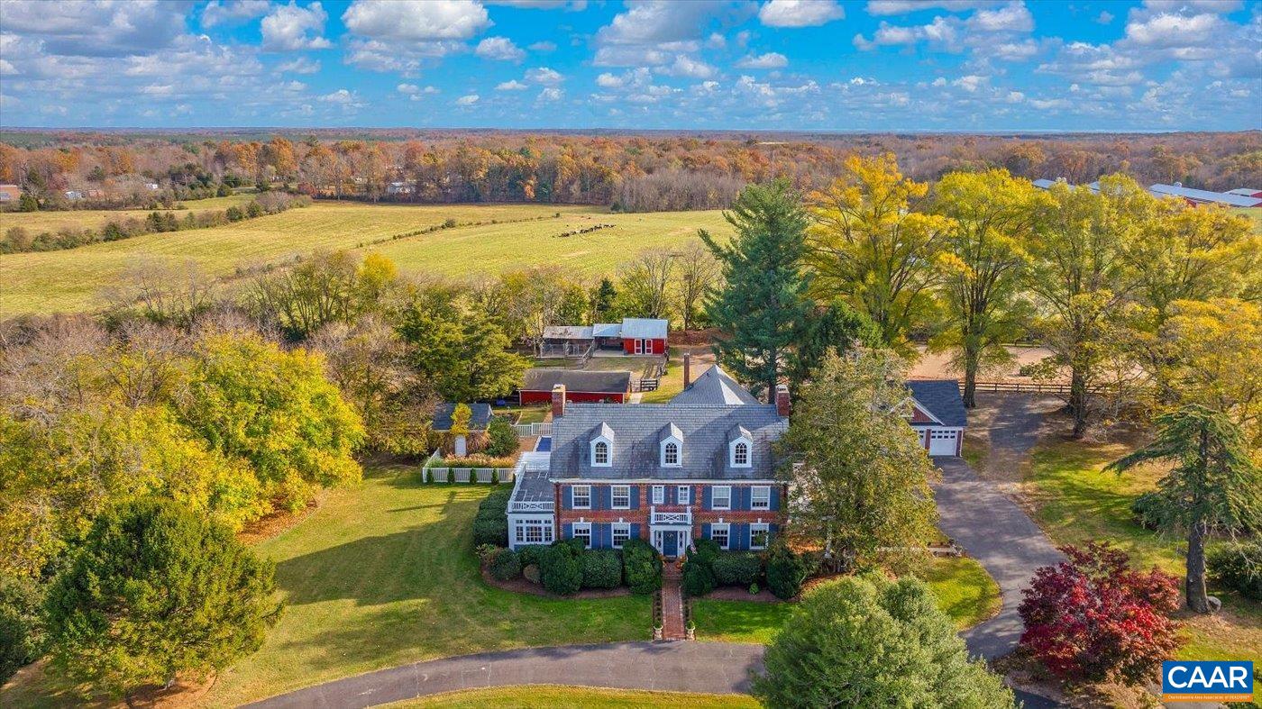 23494 VILLAGE RD, UNIONVILLE, Virginia 22567, 6 Bedrooms Bedrooms, ,4 BathroomsBathrooms,Residential,Lynn Haven Manor,23494 VILLAGE RD,673826 MLS # 673826