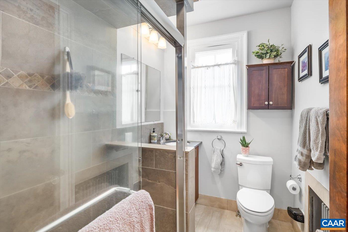 23494 VILLAGE RD, UNIONVILLE, Virginia 22567, 6 Bedrooms Bedrooms, ,4 BathroomsBathrooms,Residential,Lynn Haven Manor,23494 VILLAGE RD,673826 MLS # 673826