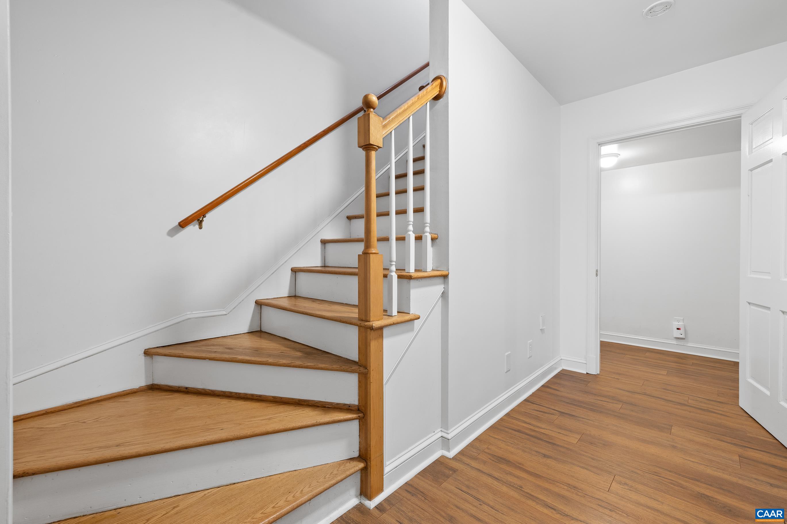 2515 NORTHFIELD RD, CHARLOTTESVILLE, Virginia 22901, 4 Bedrooms Bedrooms, ,3 BathroomsBathrooms,Residential,2515 NORTHFIELD RD,673888 MLS # 673888