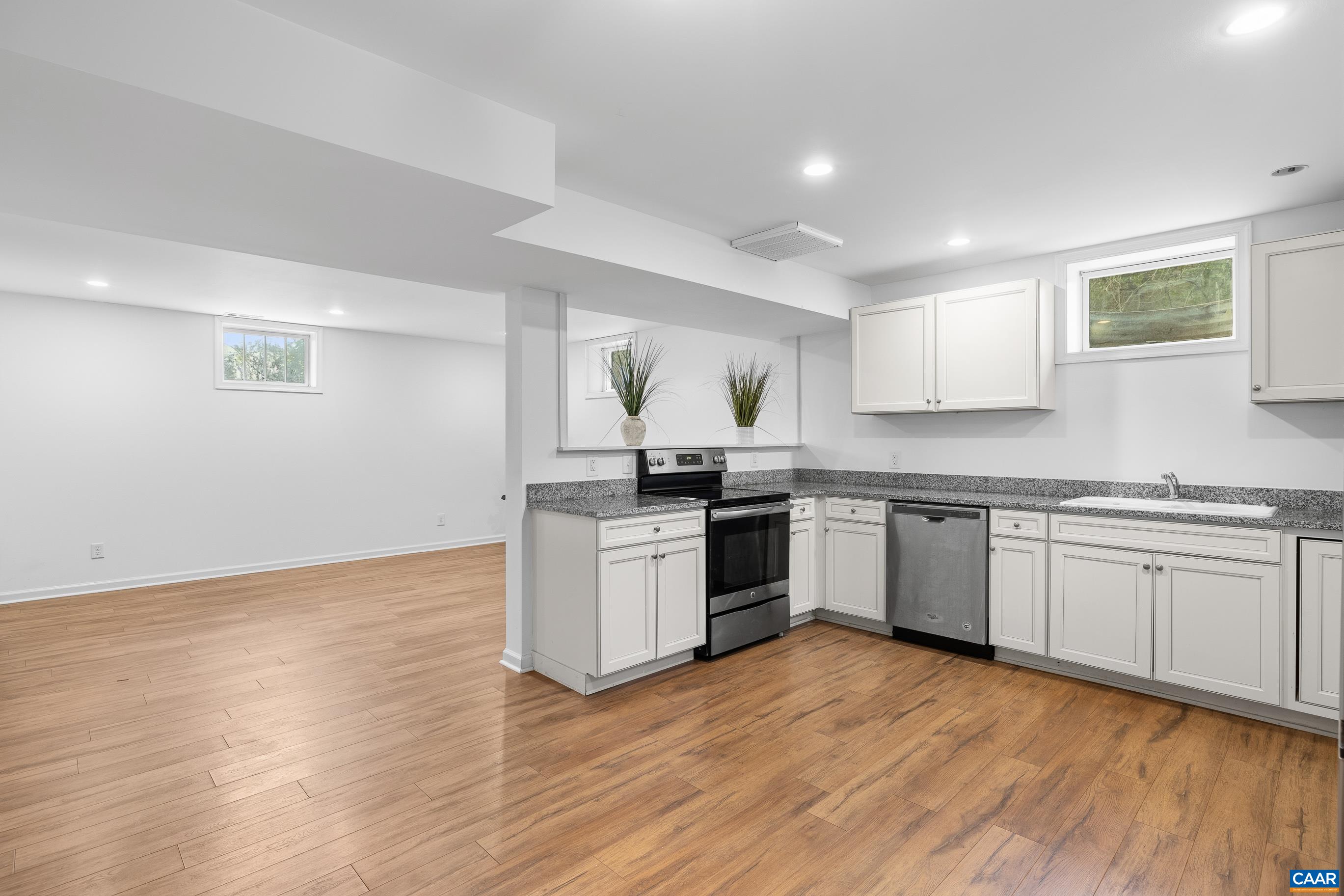 2515 NORTHFIELD RD, CHARLOTTESVILLE, Virginia 22901, 4 Bedrooms Bedrooms, ,3 BathroomsBathrooms,Residential,2515 NORTHFIELD RD,673888 MLS # 673888