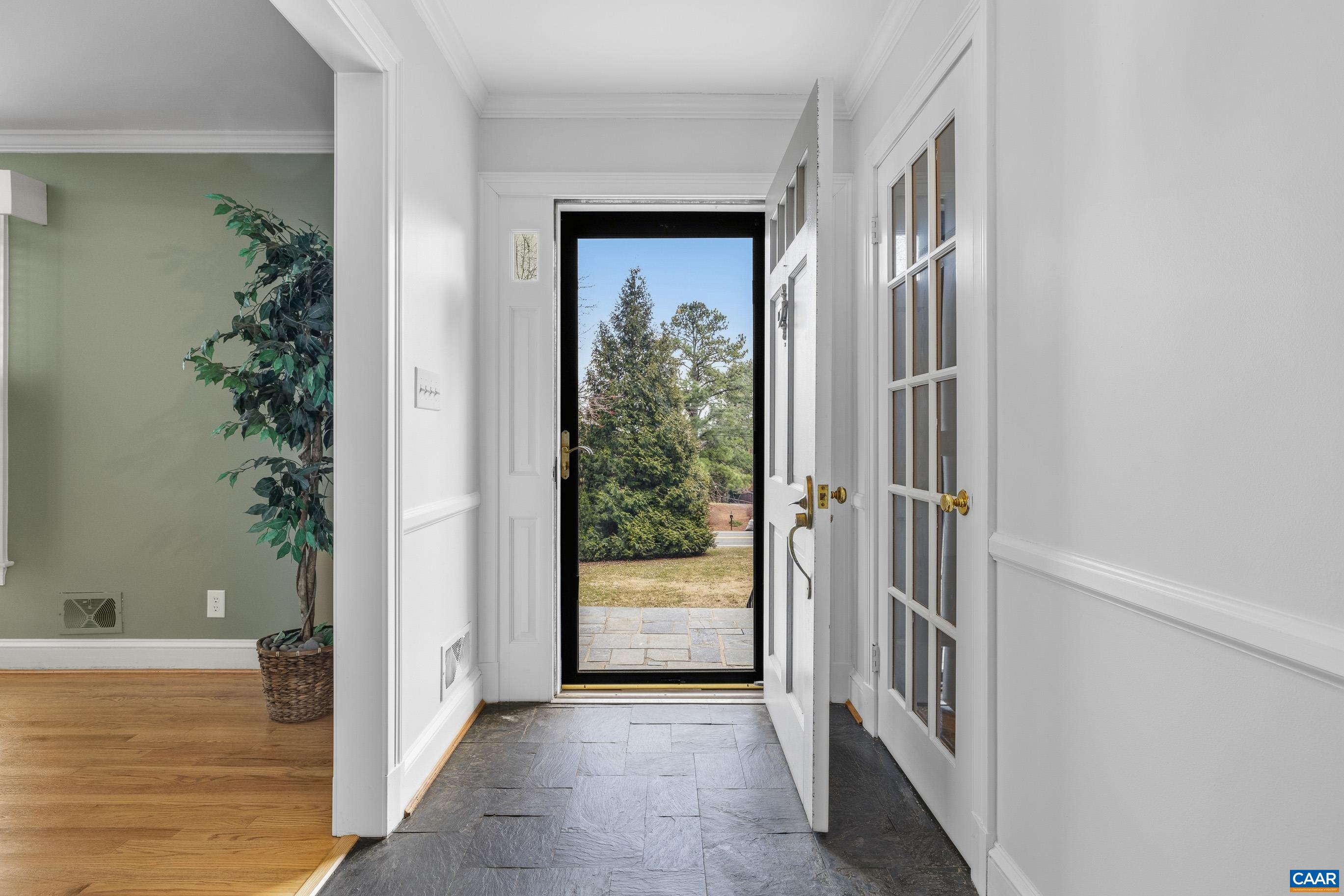 2515 NORTHFIELD RD, CHARLOTTESVILLE, Virginia 22901, 4 Bedrooms Bedrooms, ,3 BathroomsBathrooms,Residential,2515 NORTHFIELD RD,673888 MLS # 673888