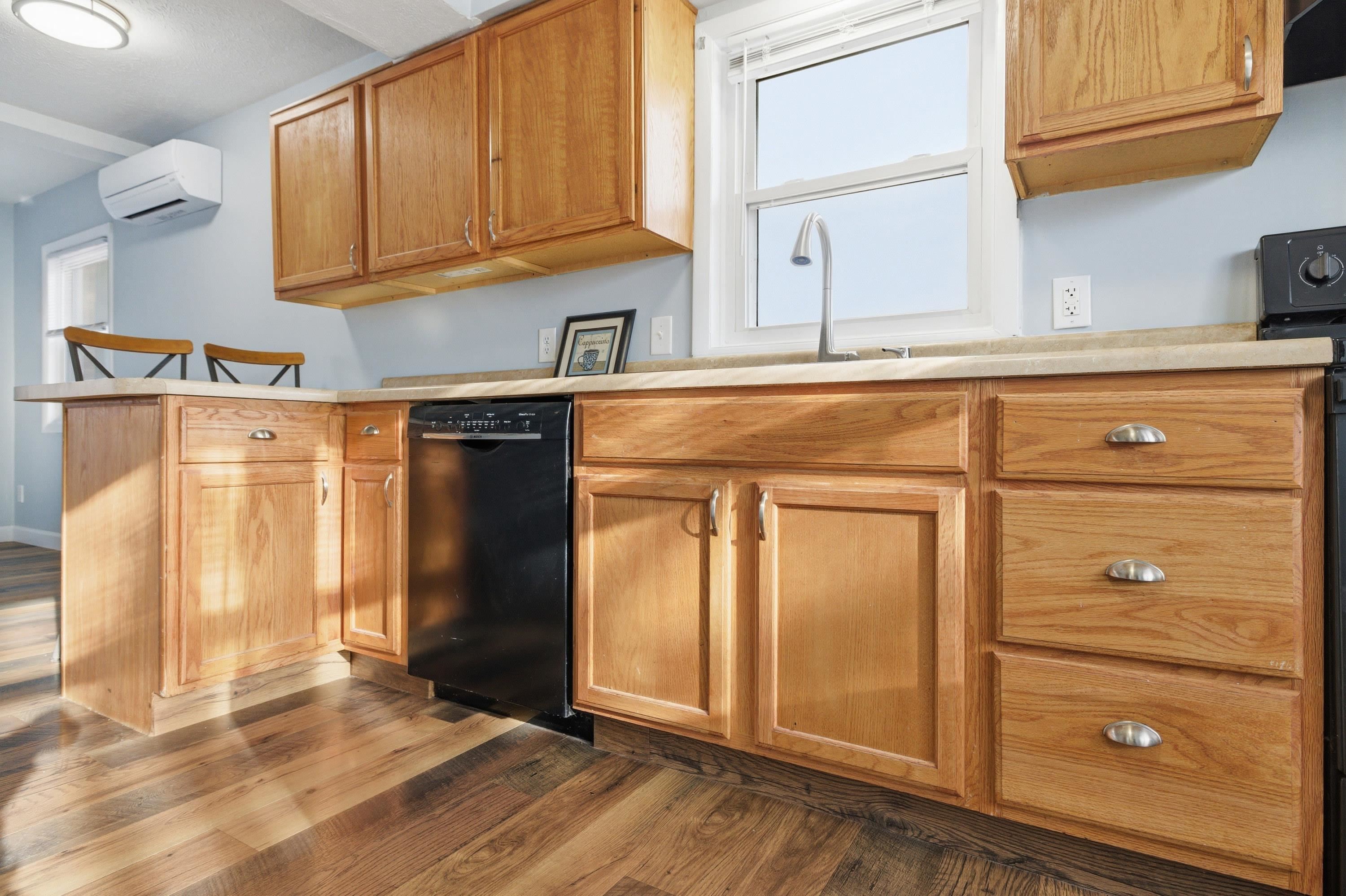 349 SUMMIT ST, HARRISONBURG, Virginia 22802, 4 Bedrooms Bedrooms, ,2 BathroomsBathrooms,Residential,349 SUMMIT ST,674378 MLS # 674378