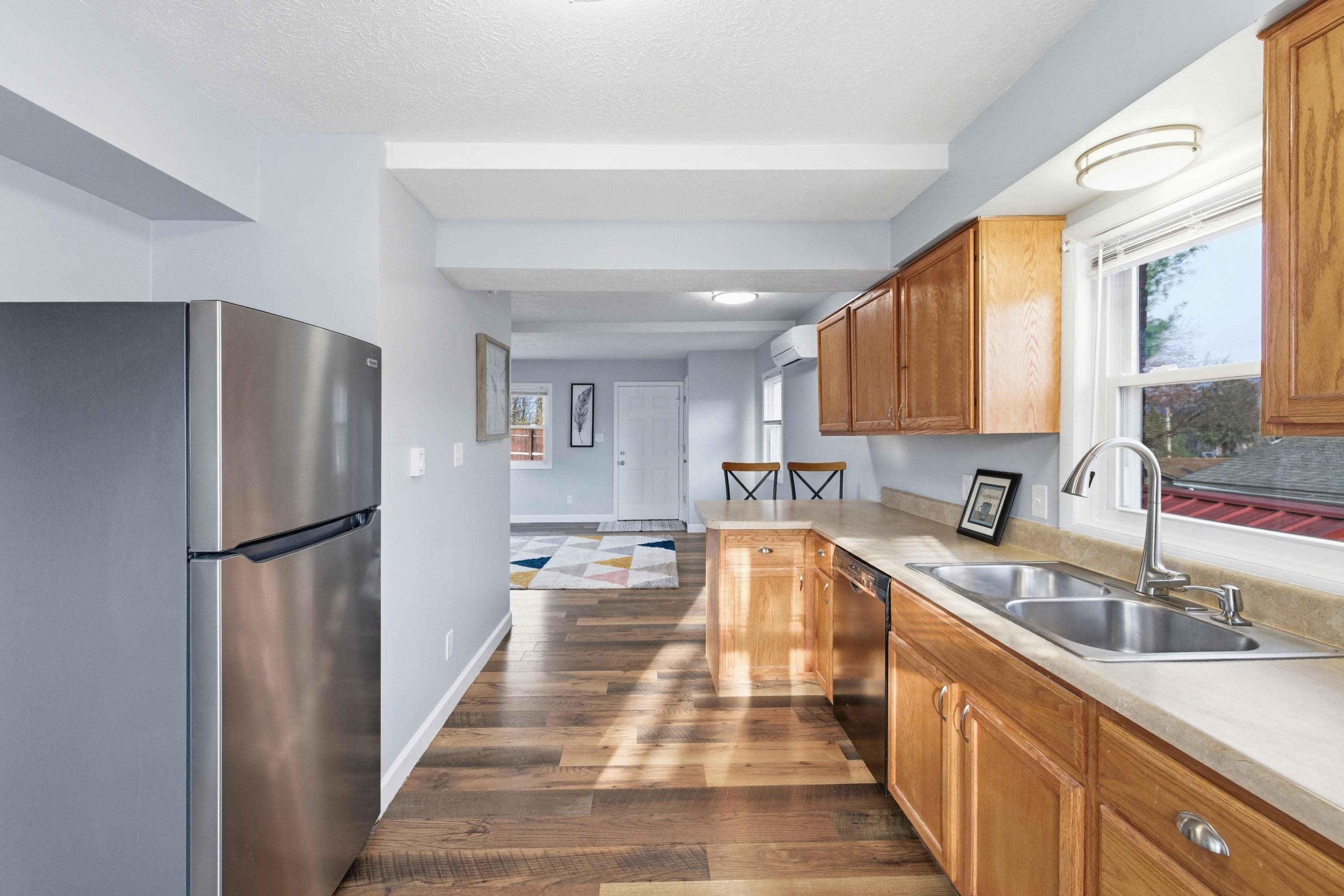 349 SUMMIT ST, HARRISONBURG, Virginia 22802, 4 Bedrooms Bedrooms, ,2 BathroomsBathrooms,Residential,349 SUMMIT ST,674378 MLS # 674378