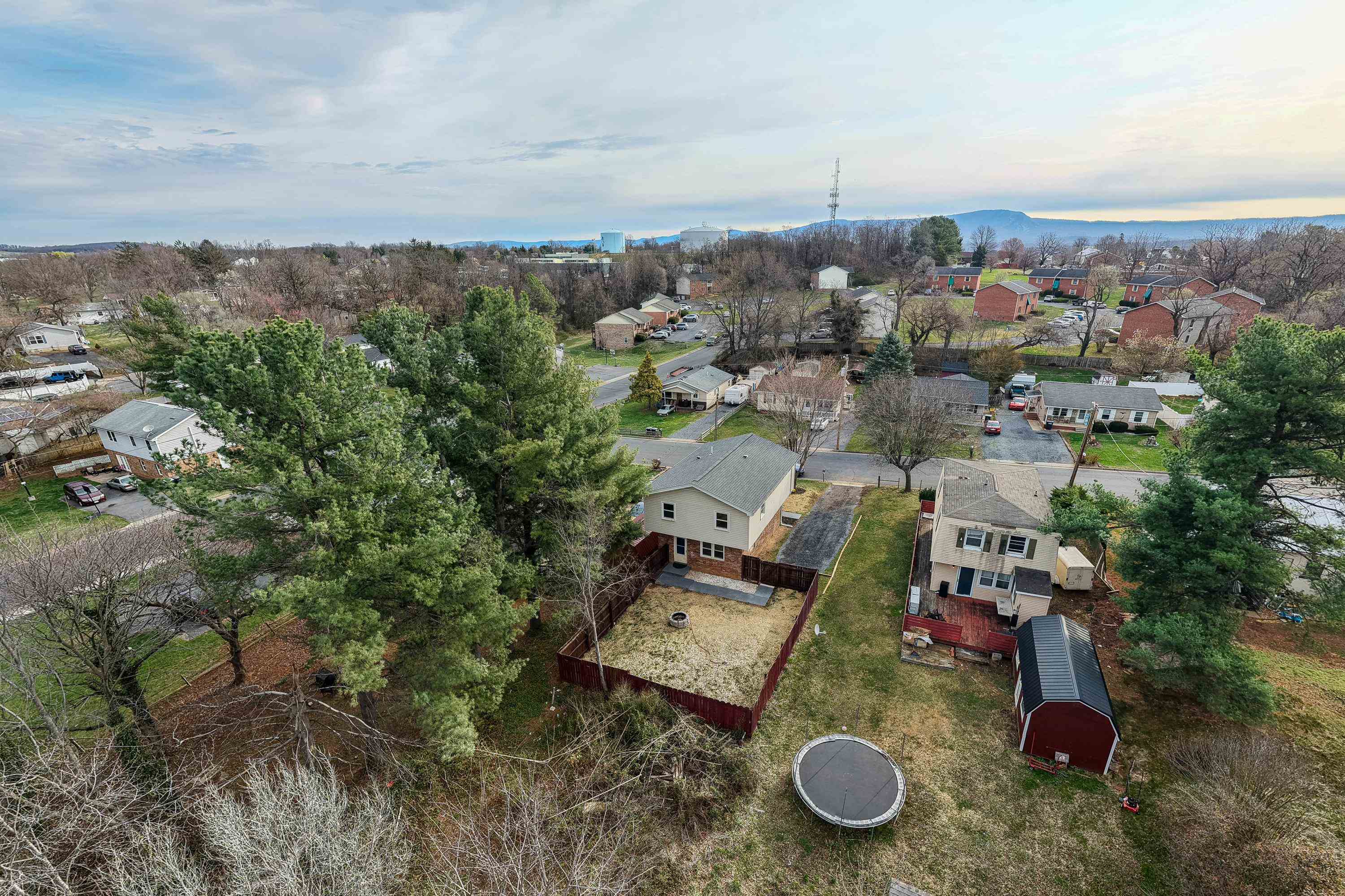 349 SUMMIT ST, HARRISONBURG, Virginia 22802, 4 Bedrooms Bedrooms, ,2 BathroomsBathrooms,Residential,349 SUMMIT ST,674378 MLS # 674378