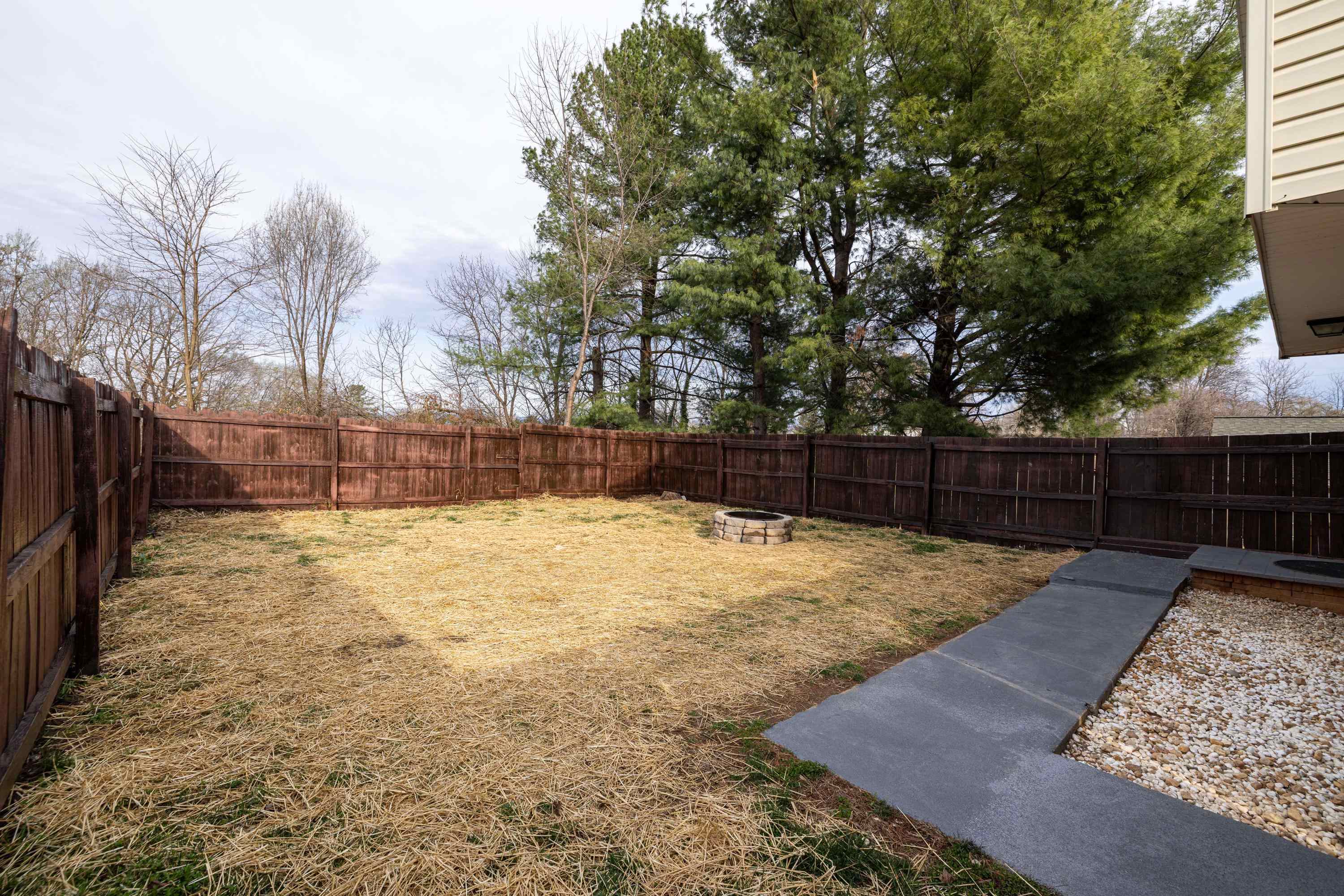 349 SUMMIT ST, HARRISONBURG, Virginia 22802, 4 Bedrooms Bedrooms, ,2 BathroomsBathrooms,Residential,349 SUMMIT ST,674378 MLS # 674378