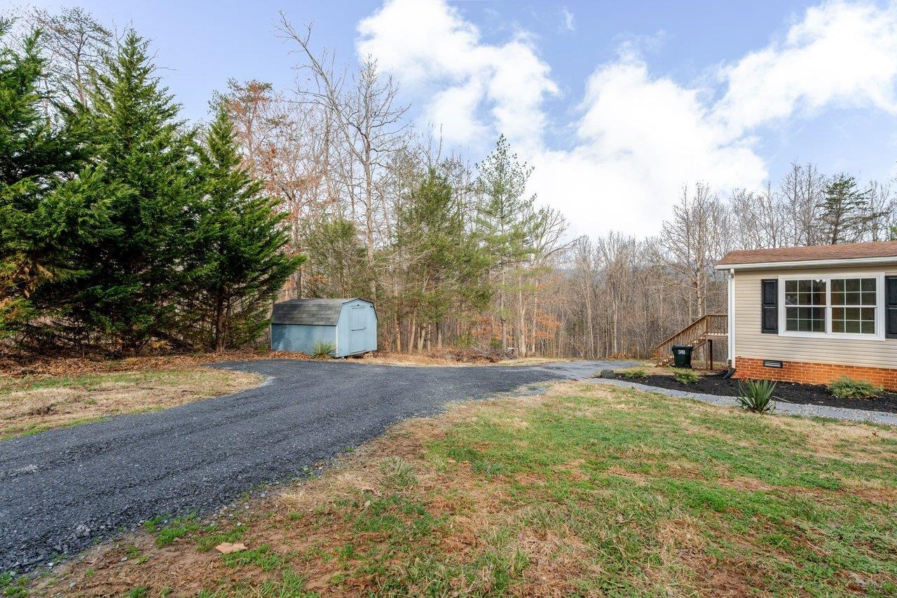 394 SPRINGBRANCH TRL, STANARDSVILLE, Virginia 22973, 3 Bedrooms Bedrooms, ,2 BathroomsBathrooms,Residential,394 SPRINGBRANCH TRL,674379 MLS # 674379