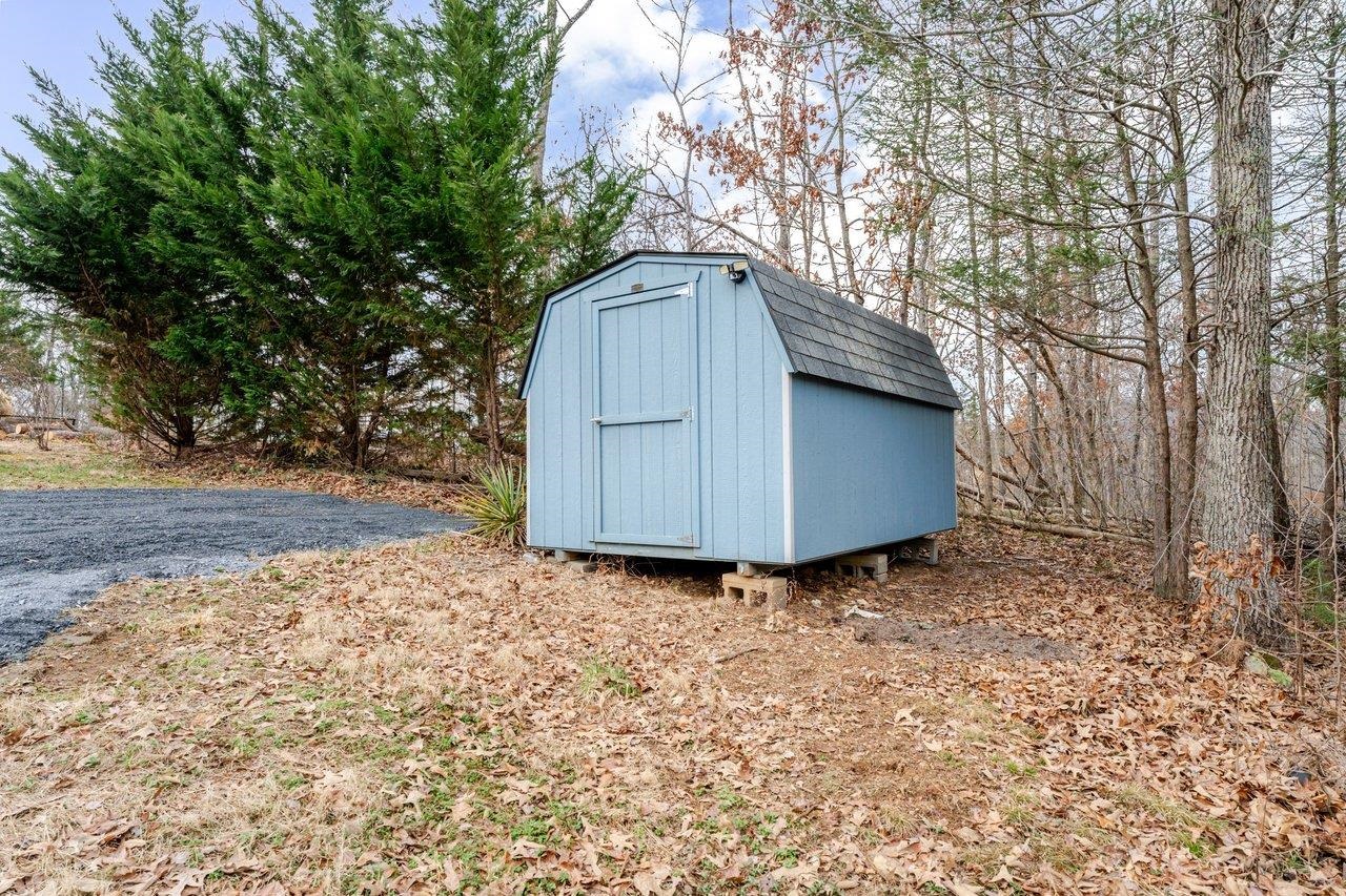 394 SPRINGBRANCH TRL, STANARDSVILLE, Virginia 22973, 3 Bedrooms Bedrooms, ,2 BathroomsBathrooms,Residential,394 SPRINGBRANCH TRL,674379 MLS # 674379