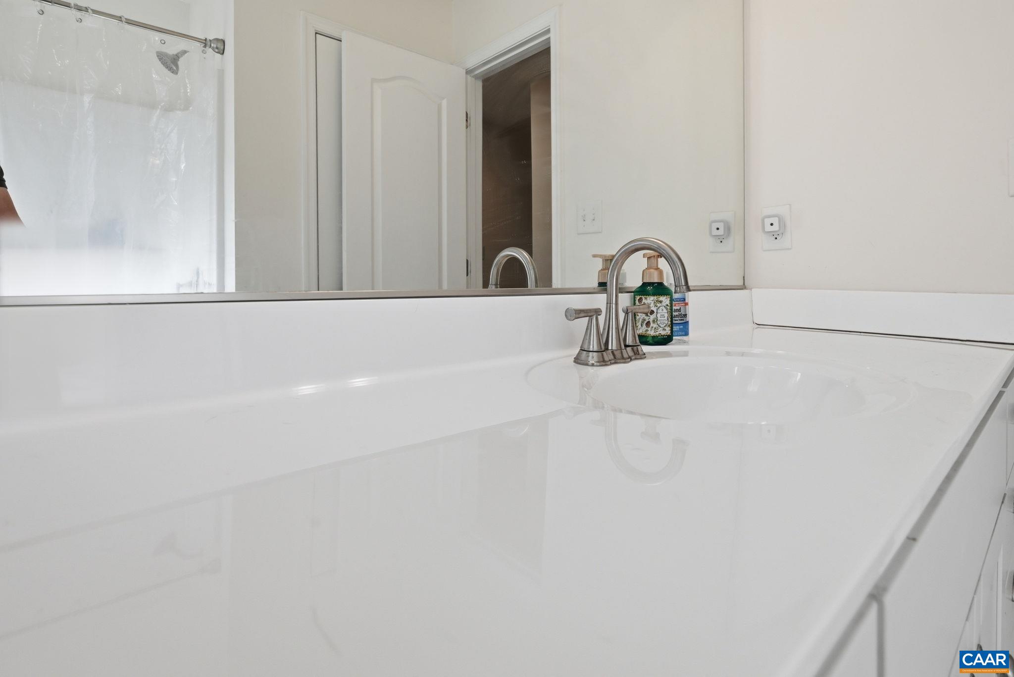 335 CARDINAL RD, LOUISA, Virginia 23093, 4 Bedrooms Bedrooms, ,2 BathroomsBathrooms,Residential,335 CARDINAL RD,674382 MLS # 674382