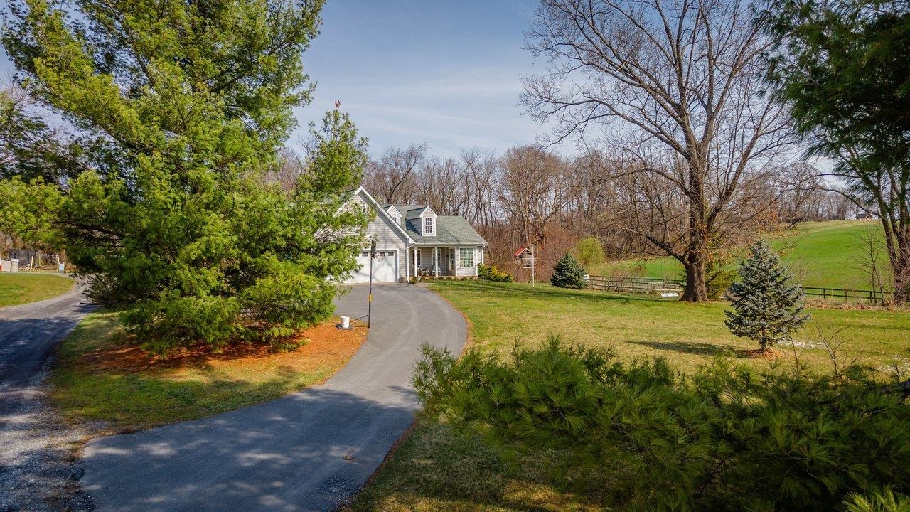 3844 STUARTS DRAFT HWY, WAYNESBORO, Virginia 22980, 3 Bedrooms Bedrooms, ,2 BathroomsBathrooms,Residential,3844 STUARTS DRAFT HWY,674391 MLS # 674391