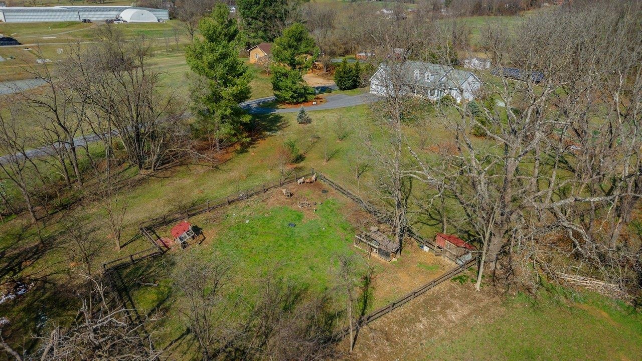 3844 STUARTS DRAFT HWY, WAYNESBORO, Virginia 22980, 3 Bedrooms Bedrooms, ,2 BathroomsBathrooms,Residential,3844 STUARTS DRAFT HWY,674391 MLS # 674391