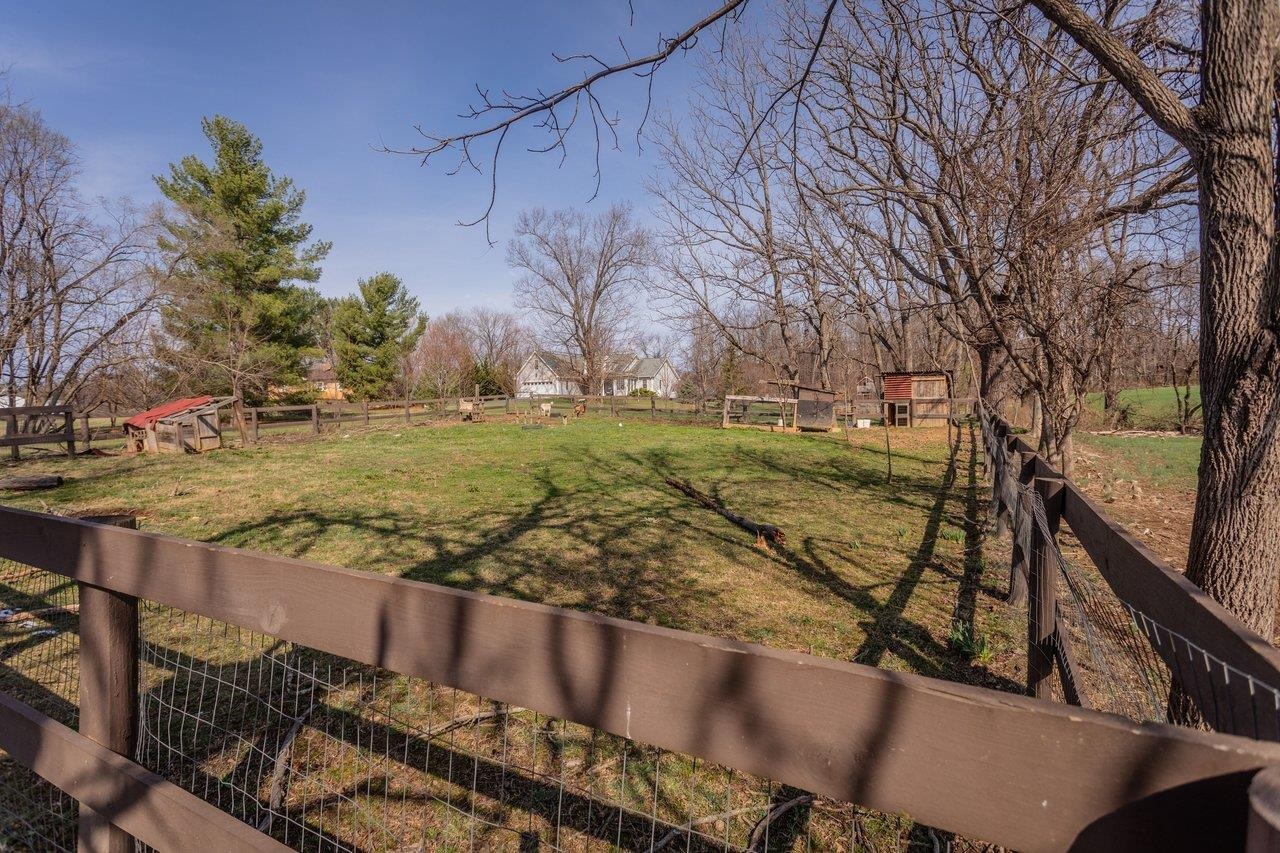 3844 STUARTS DRAFT HWY, WAYNESBORO, Virginia 22980, 3 Bedrooms Bedrooms, ,2 BathroomsBathrooms,Residential,3844 STUARTS DRAFT HWY,674391 MLS # 674391