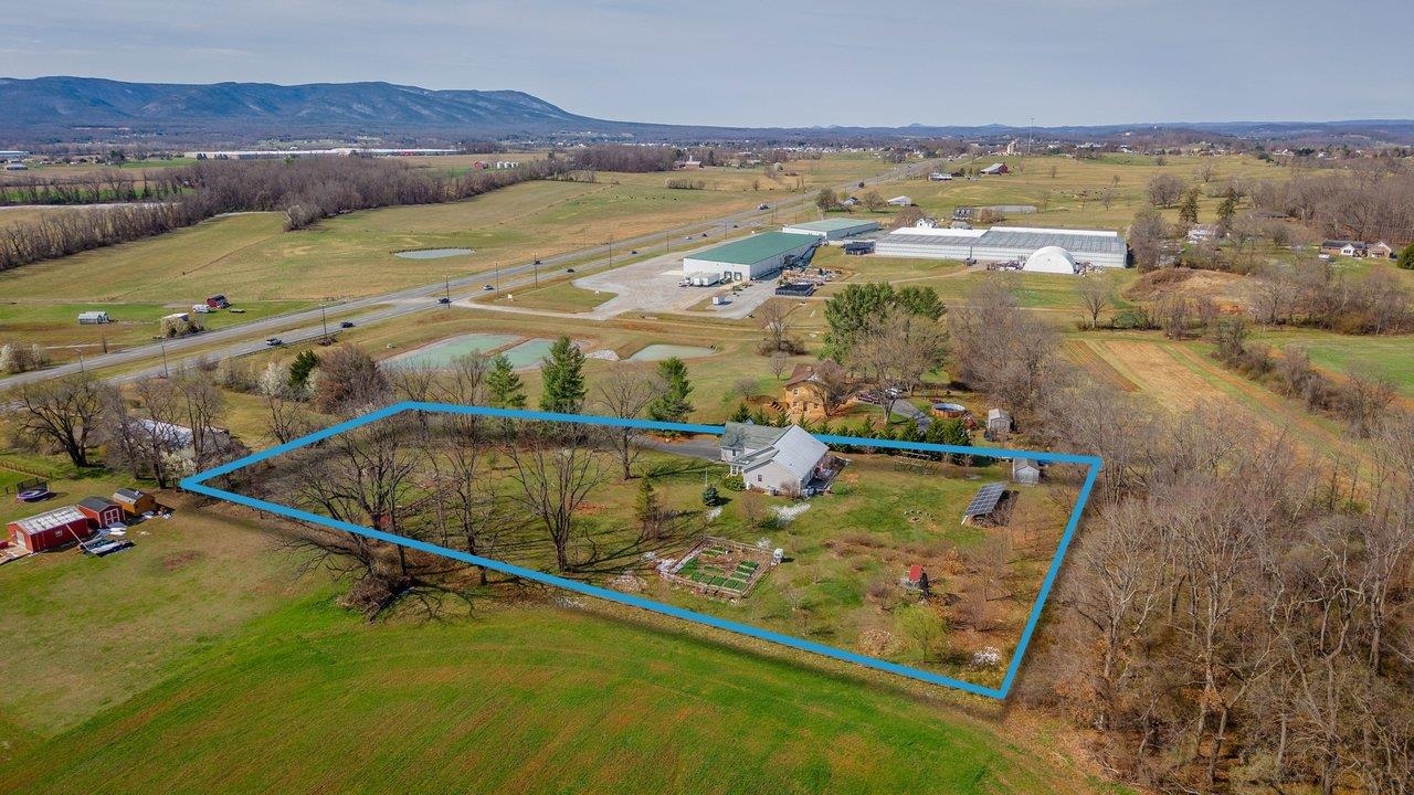 3844 STUARTS DRAFT HWY, WAYNESBORO, Virginia 22980, 3 Bedrooms Bedrooms, ,2 BathroomsBathrooms,Residential,3844 STUARTS DRAFT HWY,674391 MLS # 674391