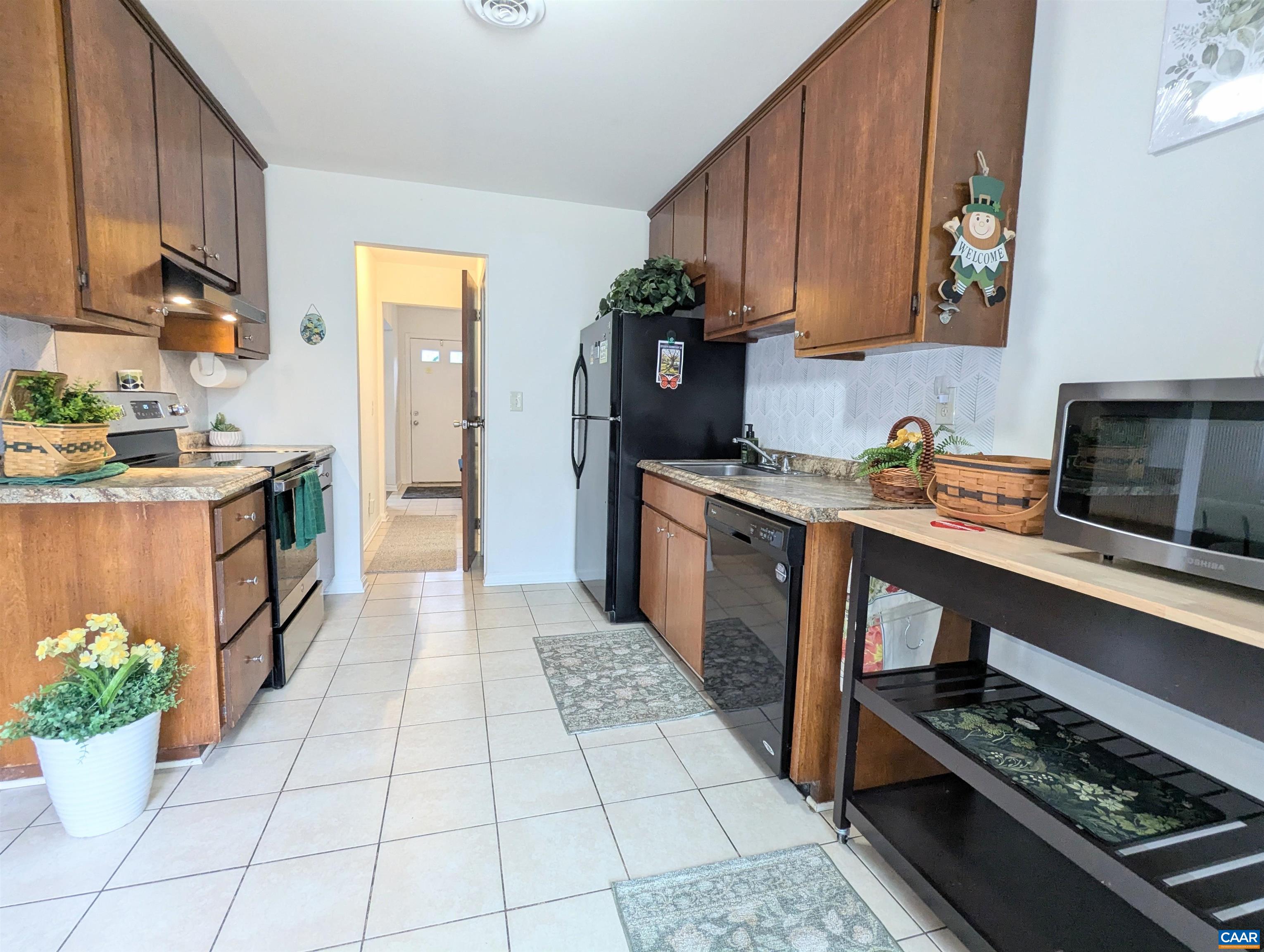 2502 NAYLOR ST, CHARLOTTESVILLE, Virginia 22902, 6 Bedrooms Bedrooms, ,2 BathroomsBathrooms,Residential,2502 NAYLOR ST,674394 MLS # 674394 2502 NAYLOR ST, CHARLOTTESVILLE, Virginia 22902, 6 Bedrooms Bedrooms, ,2 BathroomsBathrooms,Residential,2502 NAYLOR ST,674394 MLS # 674394