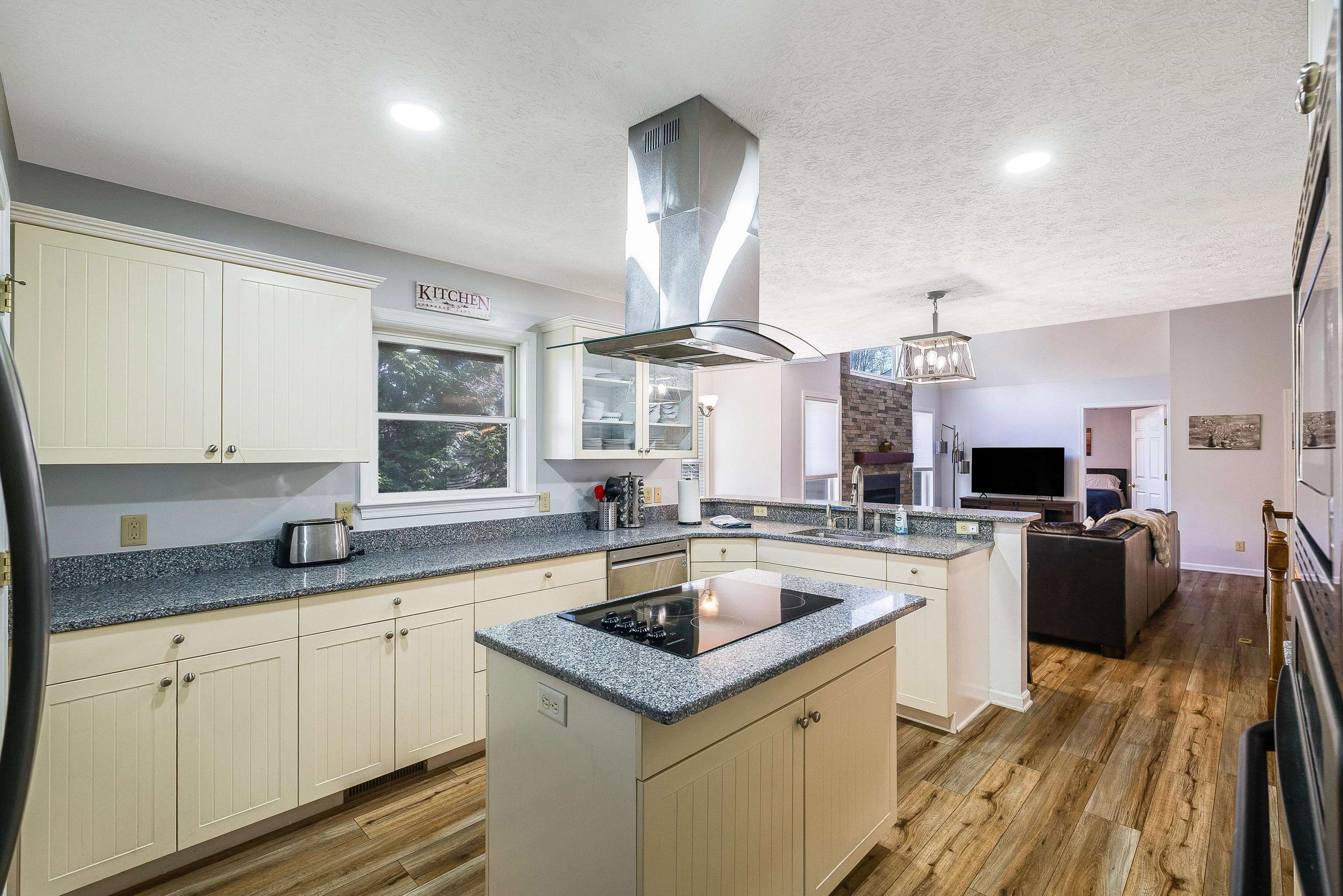 126 WAYLAND CT, MCGAHEYSVILLE, Virginia 22840, 4 Bedrooms Bedrooms, ,3 BathroomsBathrooms,Residential,126 WAYLAND CT,674396 MLS # 674396