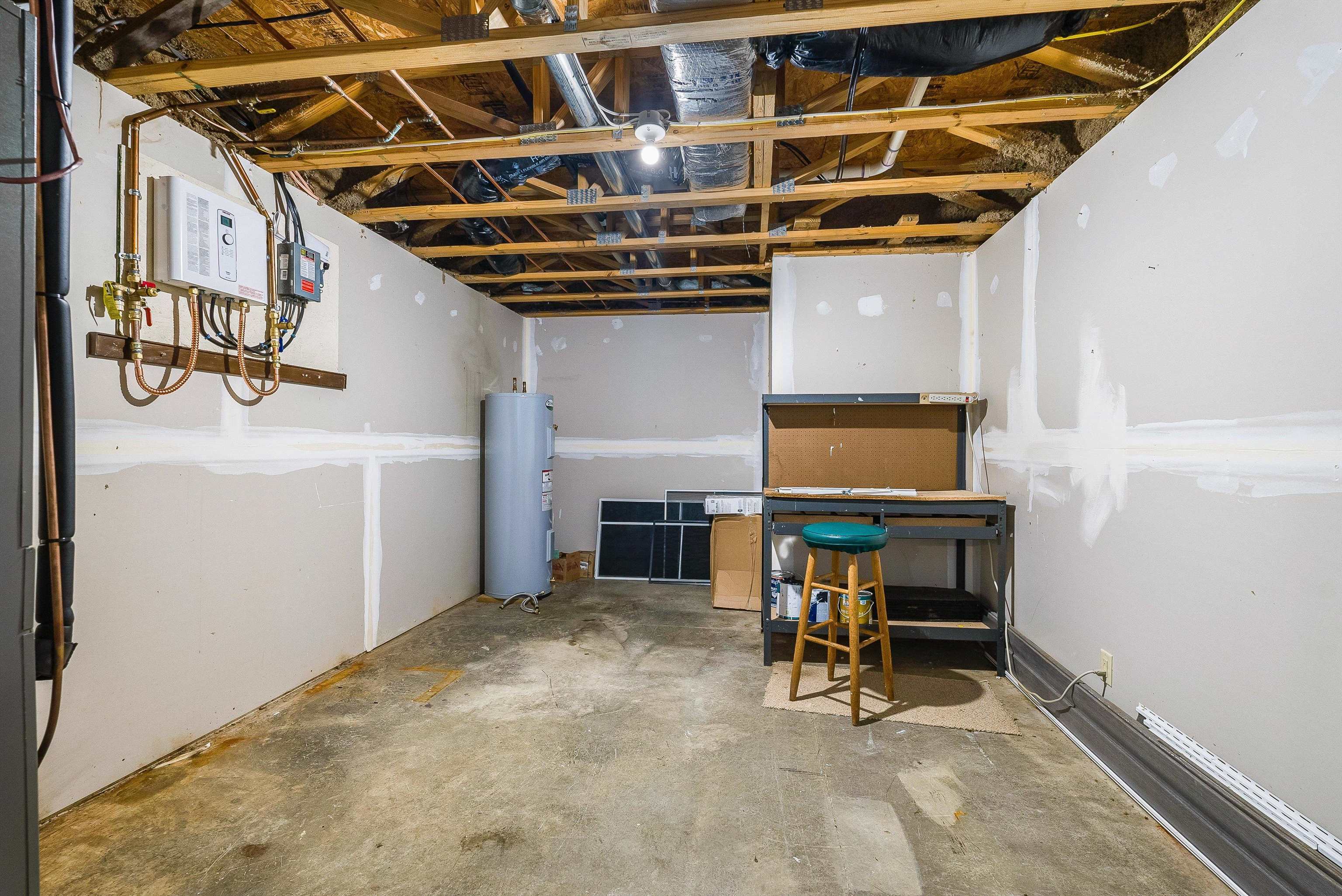 126 WAYLAND CT, MCGAHEYSVILLE, Virginia 22840, 4 Bedrooms Bedrooms, ,3 BathroomsBathrooms,Residential,126 WAYLAND CT,674396 MLS # 674396