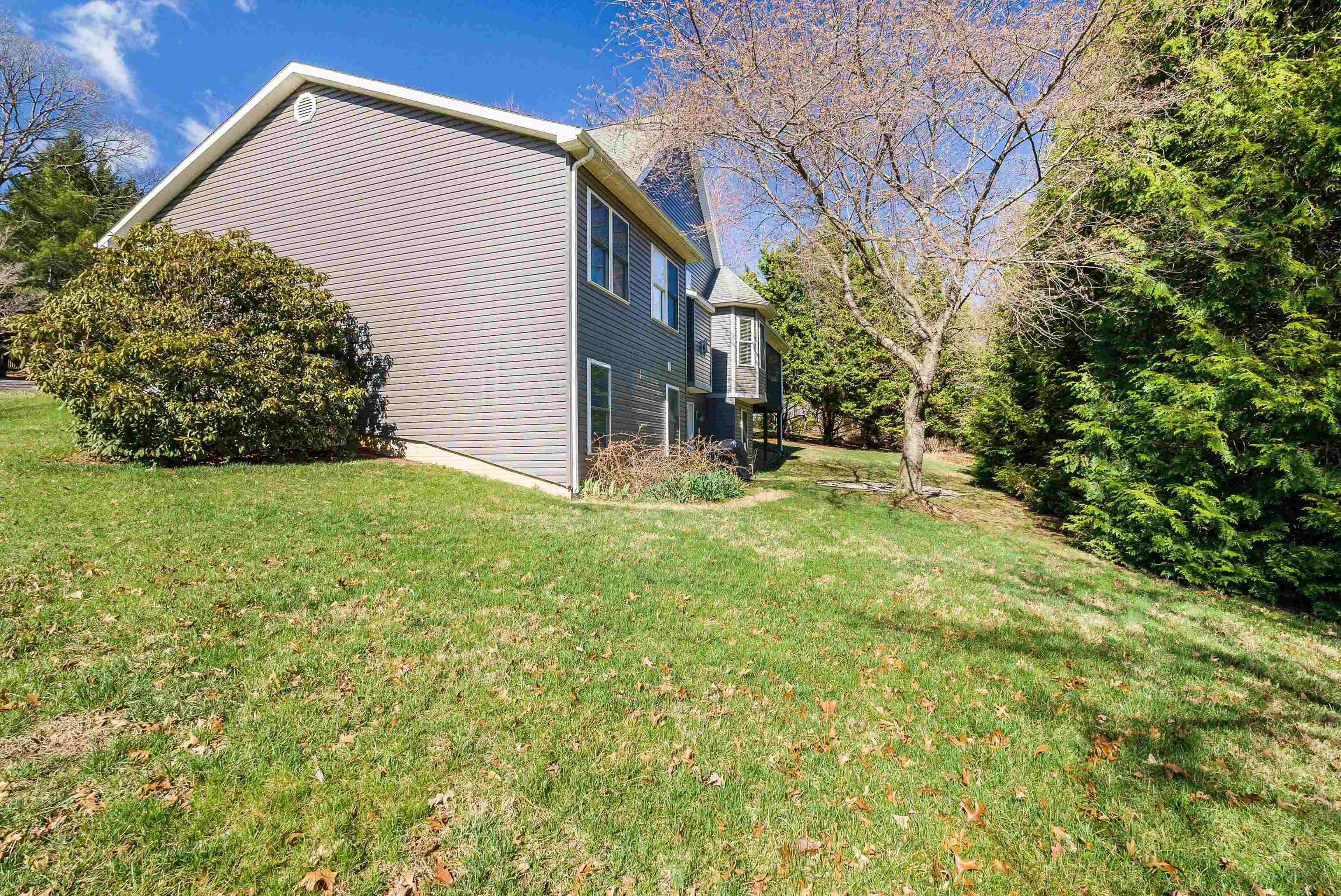 126 WAYLAND CT, MCGAHEYSVILLE, Virginia 22840, 4 Bedrooms Bedrooms, ,3 BathroomsBathrooms,Residential,126 WAYLAND CT,674396 MLS # 674396