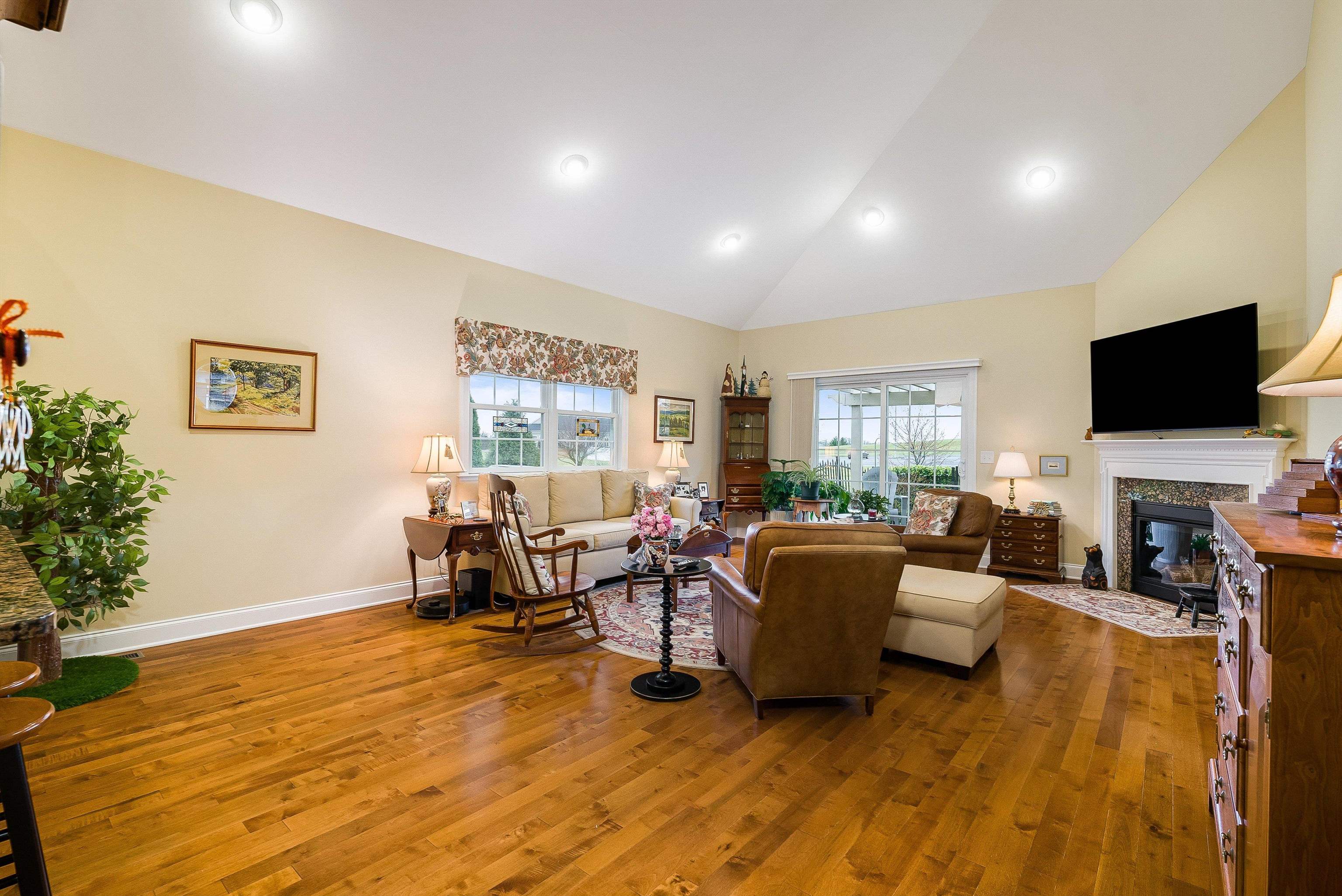 1744 HERITAGE ESTATES CIR, HARRISONBURG, Virginia 22801, 3 Bedrooms Bedrooms, ,3 BathroomsBathrooms,Residential,1744 HERITAGE ESTATES CIR,674398 MLS # 674398 1744 HERITAGE ESTATES CIR, HARRISONBURG, Virginia 22801, 3 Bedrooms Bedrooms, ,3 BathroomsBathrooms,Residential,1744 HERITAGE ESTATES CIR,674398 MLS # 674398