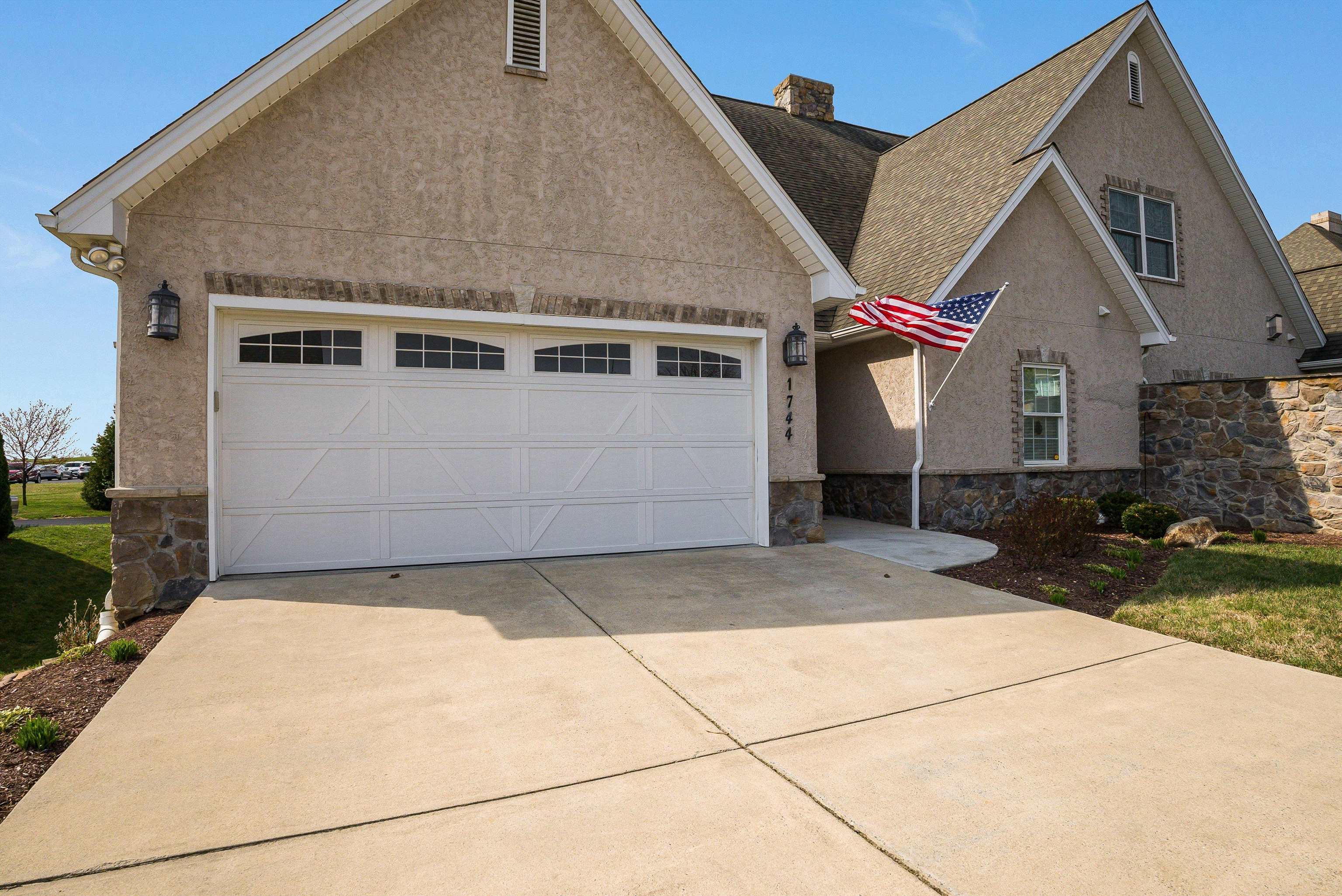 1744 HERITAGE ESTATES CIR, HARRISONBURG, Virginia 22801, 3 Bedrooms Bedrooms, ,3 BathroomsBathrooms,Residential,1744 HERITAGE ESTATES CIR,674398 MLS # 674398 1744 HERITAGE ESTATES CIR, HARRISONBURG, Virginia 22801, 3 Bedrooms Bedrooms, ,3 BathroomsBathrooms,Residential,1744 HERITAGE ESTATES CIR,674398 MLS # 674398