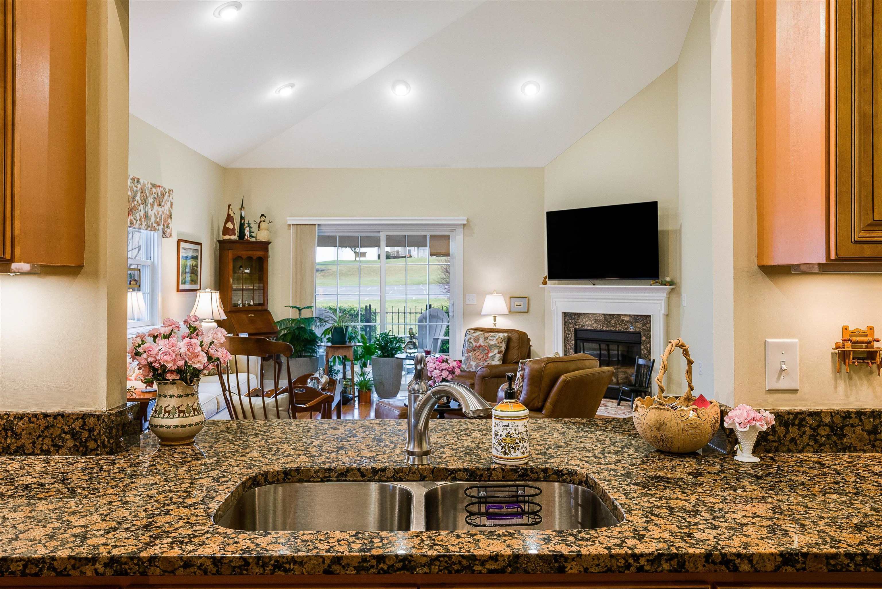 1744 HERITAGE ESTATES CIR, HARRISONBURG, Virginia 22801, 3 Bedrooms Bedrooms, ,3 BathroomsBathrooms,Residential,1744 HERITAGE ESTATES CIR,674398 MLS # 674398 1744 HERITAGE ESTATES CIR, HARRISONBURG, Virginia 22801, 3 Bedrooms Bedrooms, ,3 BathroomsBathrooms,Residential,1744 HERITAGE ESTATES CIR,674398 MLS # 674398