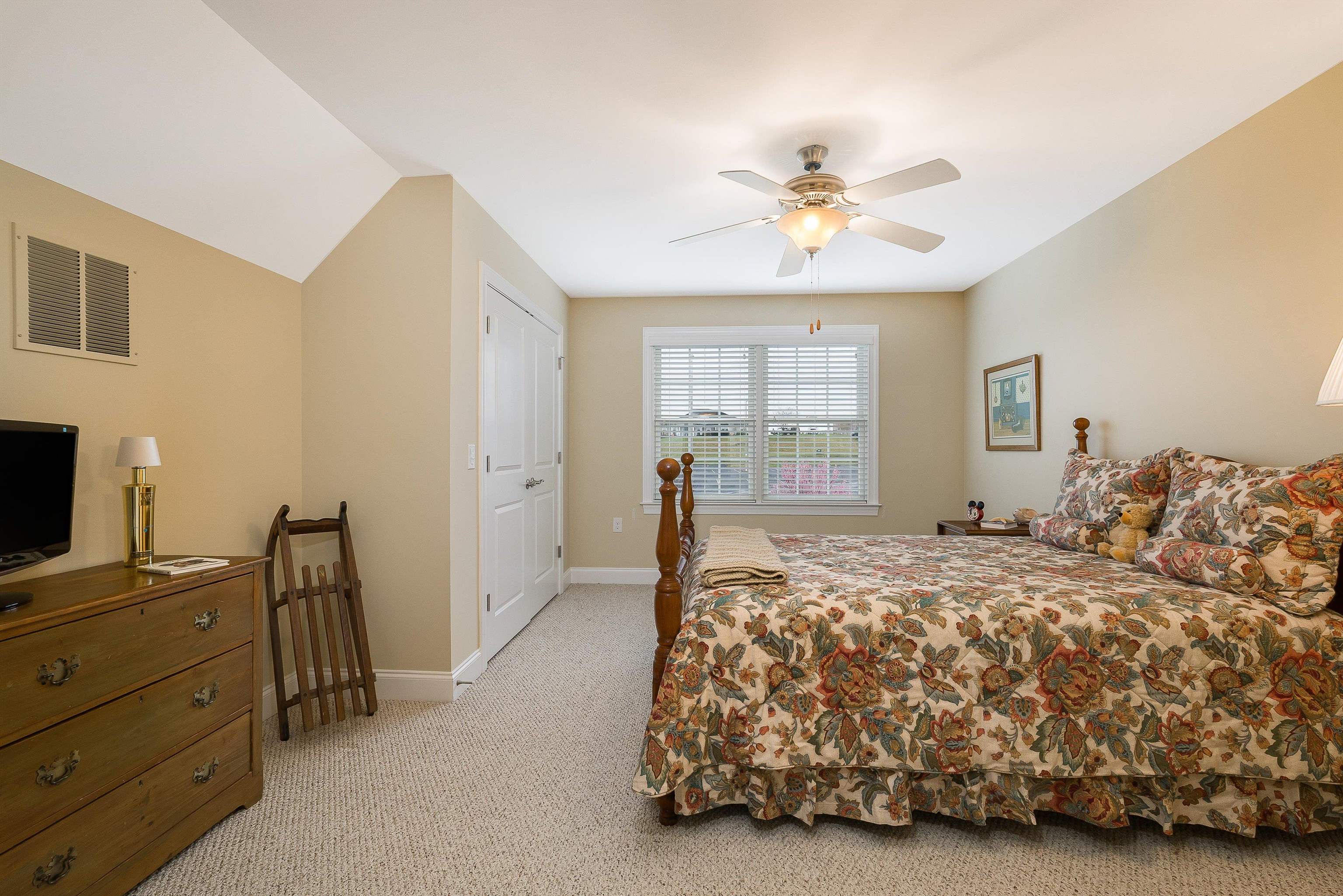 1744 HERITAGE ESTATES CIR, HARRISONBURG, Virginia 22801, 3 Bedrooms Bedrooms, ,3 BathroomsBathrooms,Residential,1744 HERITAGE ESTATES CIR,674398 MLS # 674398 1744 HERITAGE ESTATES CIR, HARRISONBURG, Virginia 22801, 3 Bedrooms Bedrooms, ,3 BathroomsBathrooms,Residential,1744 HERITAGE ESTATES CIR,674398 MLS # 674398