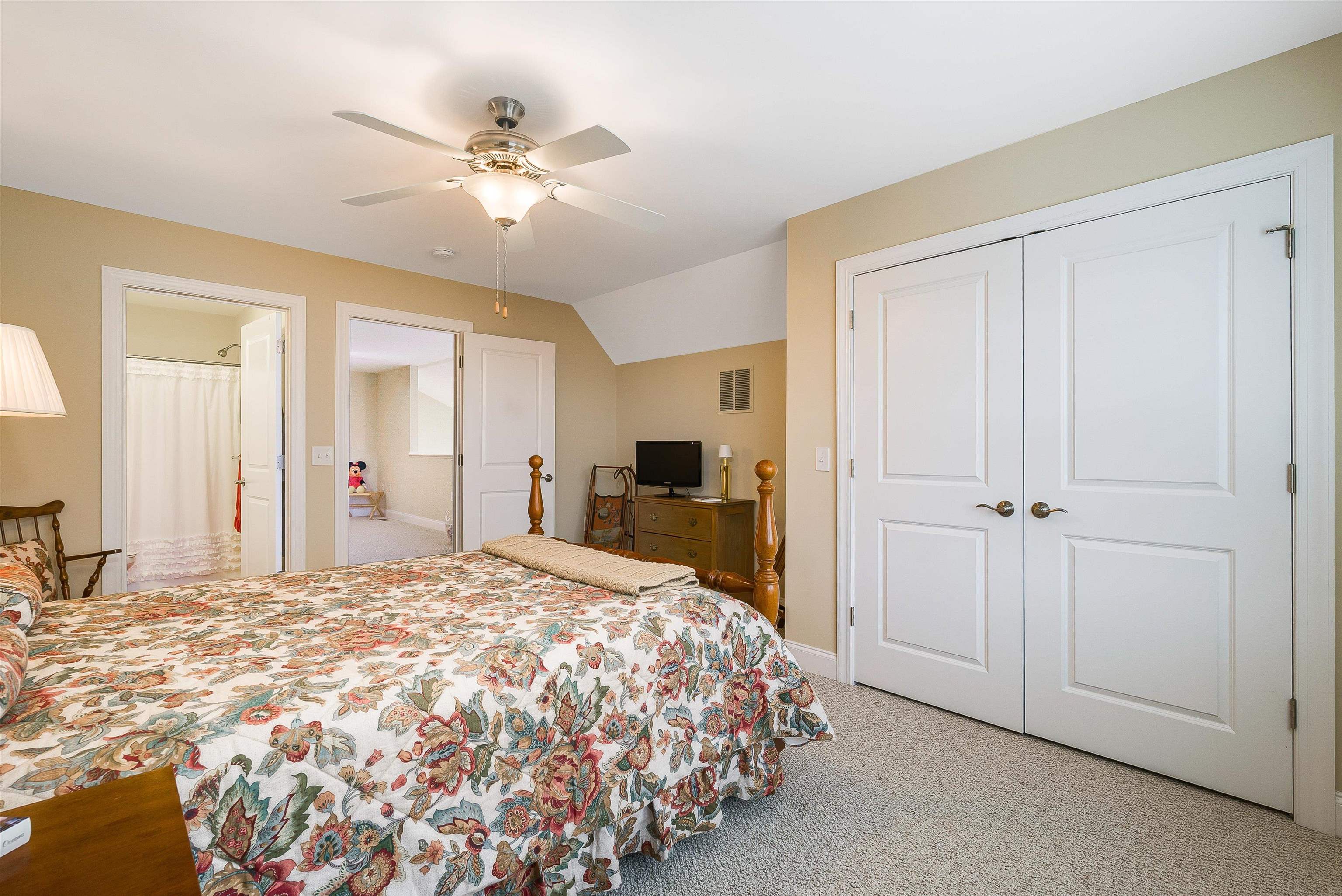 1744 HERITAGE ESTATES CIR, HARRISONBURG, Virginia 22801, 3 Bedrooms Bedrooms, ,3 BathroomsBathrooms,Residential,1744 HERITAGE ESTATES CIR,674398 MLS # 674398 1744 HERITAGE ESTATES CIR, HARRISONBURG, Virginia 22801, 3 Bedrooms Bedrooms, ,3 BathroomsBathrooms,Residential,1744 HERITAGE ESTATES CIR,674398 MLS # 674398