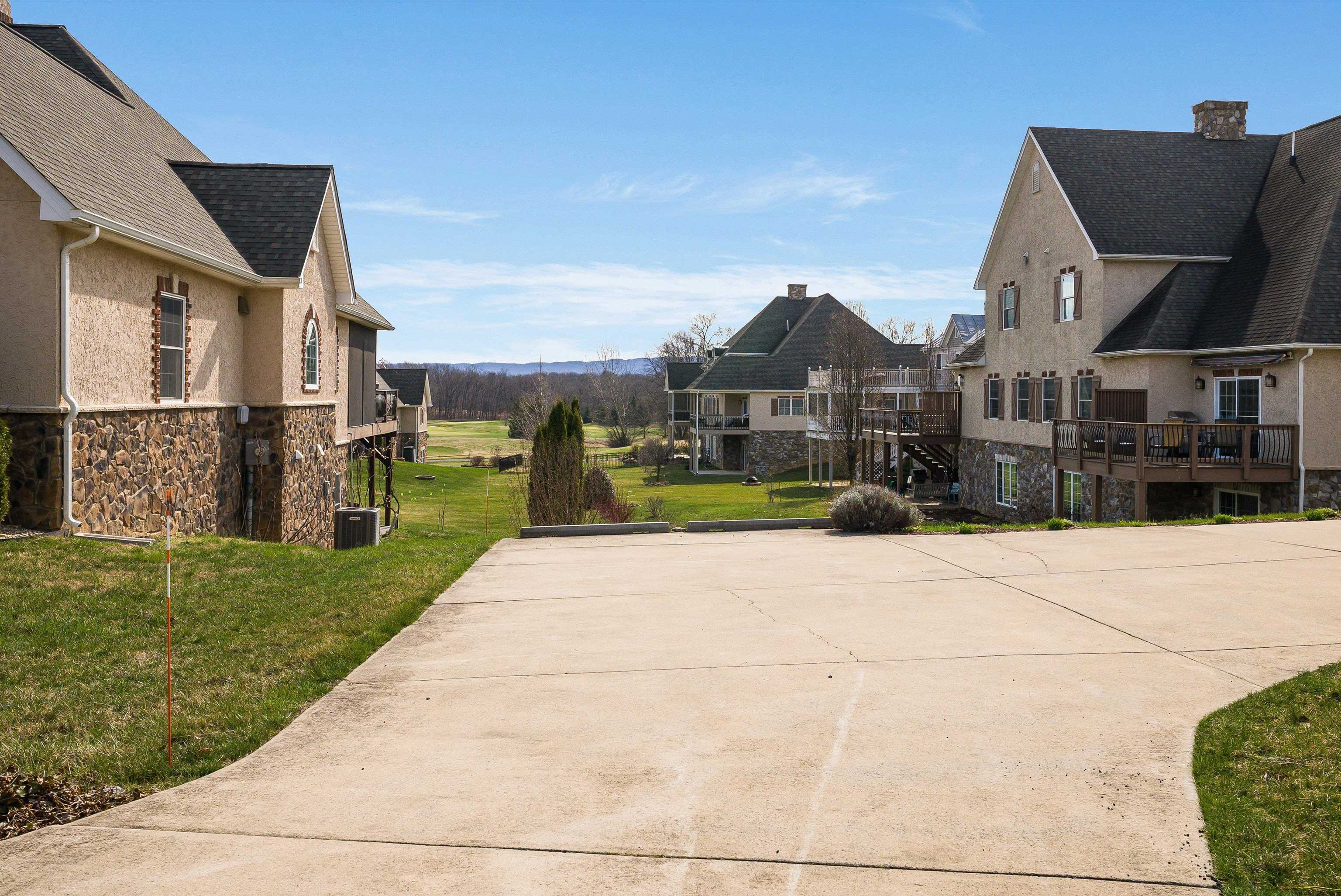 1744 HERITAGE ESTATES CIR, HARRISONBURG, Virginia 22801, 3 Bedrooms Bedrooms, ,3 BathroomsBathrooms,Residential,1744 HERITAGE ESTATES CIR,674398 MLS # 674398 1744 HERITAGE ESTATES CIR, HARRISONBURG, Virginia 22801, 3 Bedrooms Bedrooms, ,3 BathroomsBathrooms,Residential,1744 HERITAGE ESTATES CIR,674398 MLS # 674398