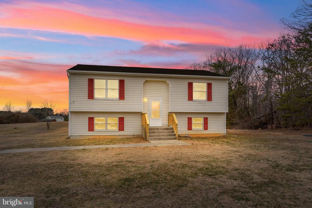 7716 CURTIS LN, SPOTSYLVANIA, Virginia 22551, 3 Bedrooms Bedrooms, ,2 BathroomsBathrooms,Residential,7716 CURTIS LN,VASP2039412 MLS # VASP2039412