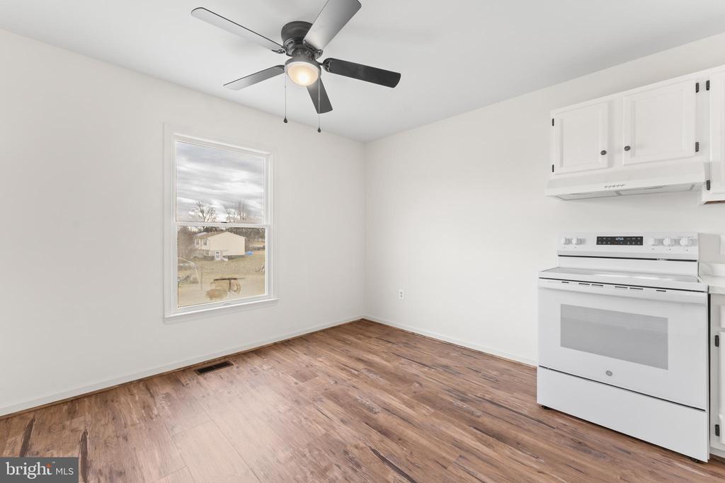 7716 CURTIS LN, SPOTSYLVANIA, Virginia 22551, 3 Bedrooms Bedrooms, ,2 BathroomsBathrooms,Residential,7716 CURTIS LN,VASP2039412 MLS # VASP2039412