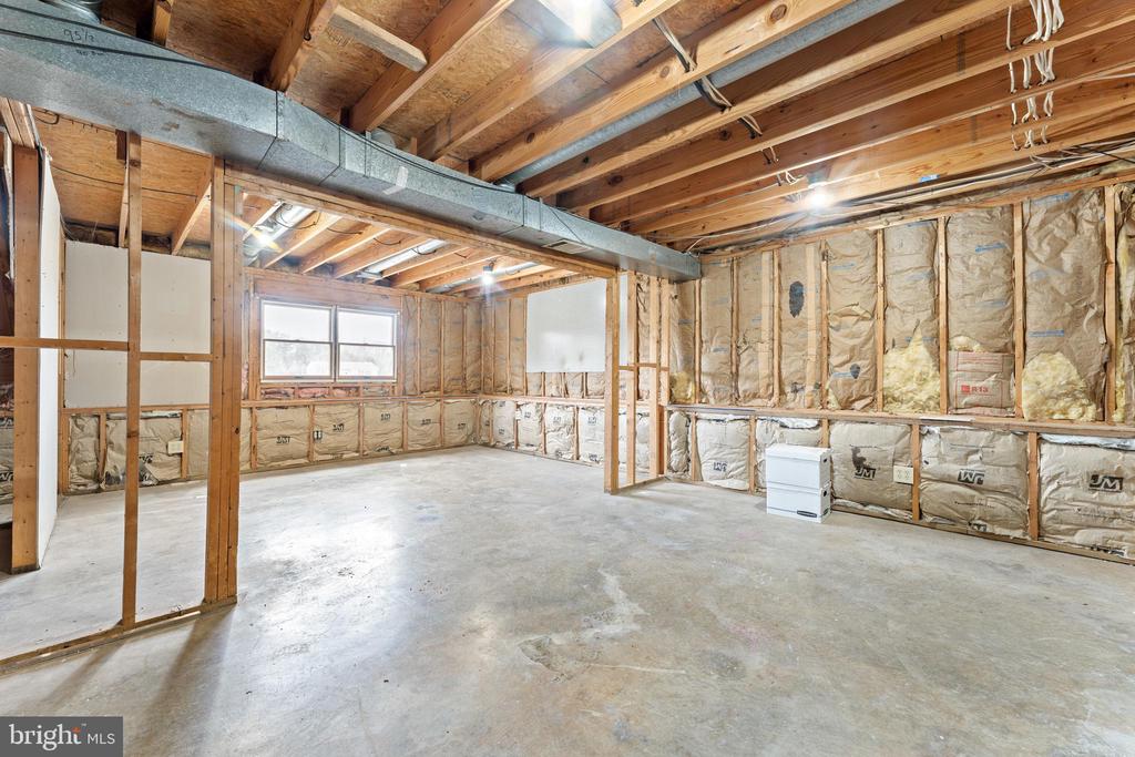 7716 CURTIS LN, SPOTSYLVANIA, Virginia 22551, 3 Bedrooms Bedrooms, ,2 BathroomsBathrooms,Residential,7716 CURTIS LN,VASP2039412 MLS # VASP2039412