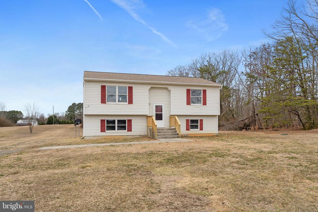 7716 CURTIS LN, SPOTSYLVANIA, Virginia 22551, 3 Bedrooms Bedrooms, ,2 BathroomsBathrooms,Residential,7716 CURTIS LN,VASP2039412 MLS # VASP2039412