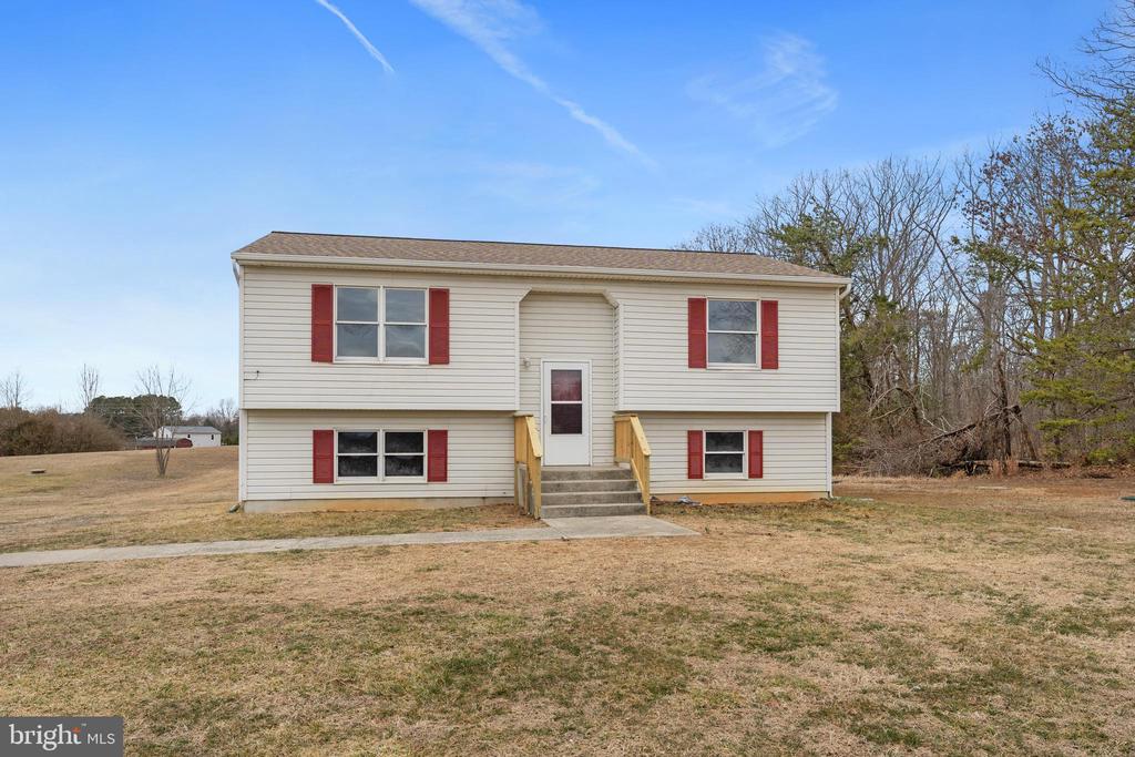 7716 CURTIS LN, SPOTSYLVANIA, Virginia 22551, 3 Bedrooms Bedrooms, ,2 BathroomsBathrooms,Residential,7716 CURTIS LN,VASP2039412 MLS # VASP2039412