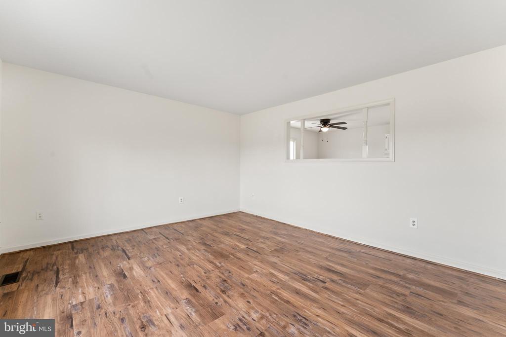 7716 CURTIS LN, SPOTSYLVANIA, Virginia 22551, 3 Bedrooms Bedrooms, ,2 BathroomsBathrooms,Residential,7716 CURTIS LN,VASP2039412 MLS # VASP2039412