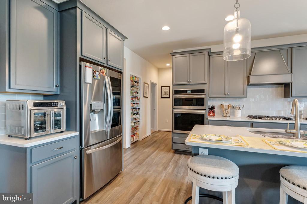 11726 ROBIN WOODS CIR, SPOTSYLVANIA, Virginia 22551, 3 Bedrooms Bedrooms, ,3 BathroomsBathrooms,Residential,11726 ROBIN WOODS CIR,VASP2040026 MLS # VASP2040026