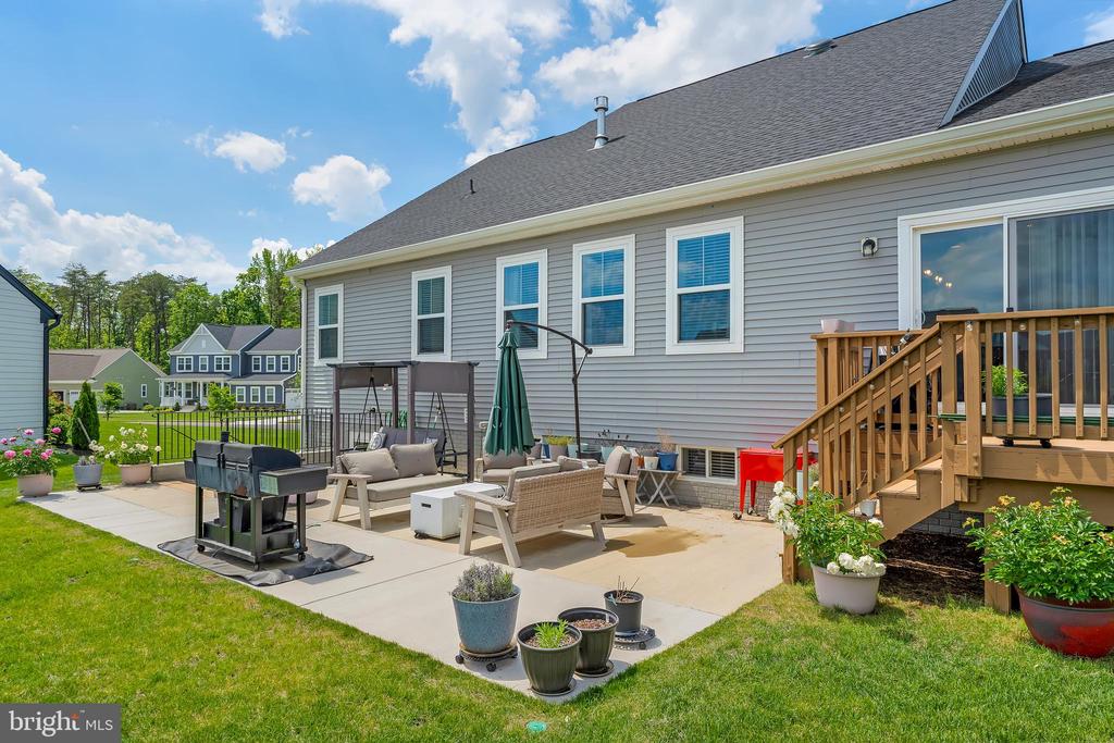 11726 ROBIN WOODS CIR, SPOTSYLVANIA, Virginia 22551, 3 Bedrooms Bedrooms, ,3 BathroomsBathrooms,Residential,11726 ROBIN WOODS CIR,VASP2040026 MLS # VASP2040026