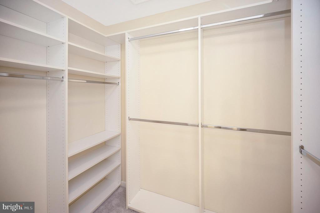 1115 EASTOVER PKWY, LOCUST GROVE, Virginia 22508, 4 Bedrooms Bedrooms, ,3 BathroomsBathrooms,Residential,1115 EASTOVER PKWY,VAOR2013534 MLS # VAOR2013534