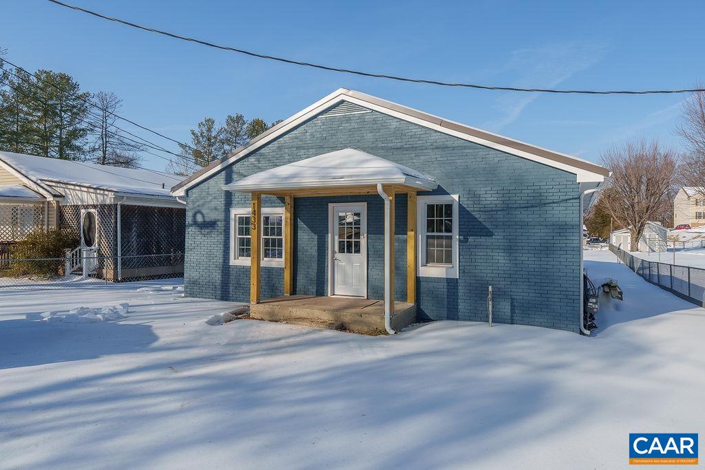 1433 HARDING AVE, WAYNESBORO, Virginia 22980, 3 Bedrooms Bedrooms, ,2 BathroomsBathrooms,Residential,1433 HARDING AVE,673019 MLS # 673019