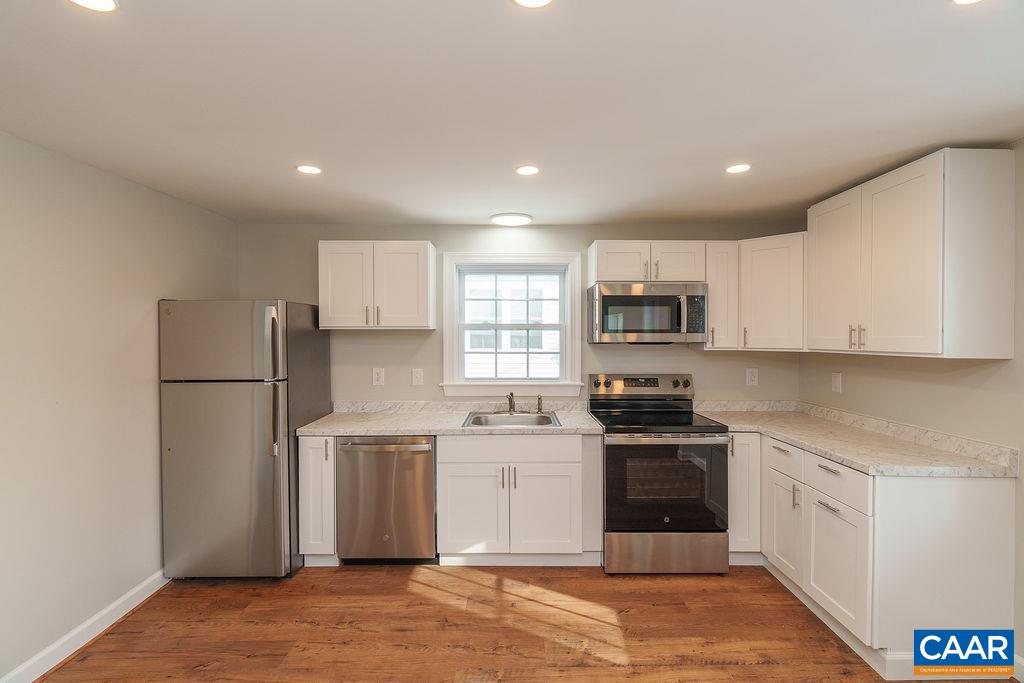 1433 HARDING AVE, WAYNESBORO, Virginia 22980, 3 Bedrooms Bedrooms, ,2 BathroomsBathrooms,Residential,1433 HARDING AVE,673019 MLS # 673019