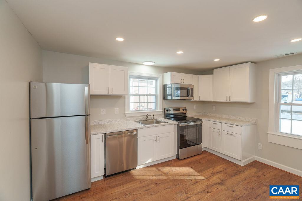 1433 HARDING AVE, WAYNESBORO, Virginia 22980, 3 Bedrooms Bedrooms, ,2 BathroomsBathrooms,Residential,1433 HARDING AVE,673019 MLS # 673019